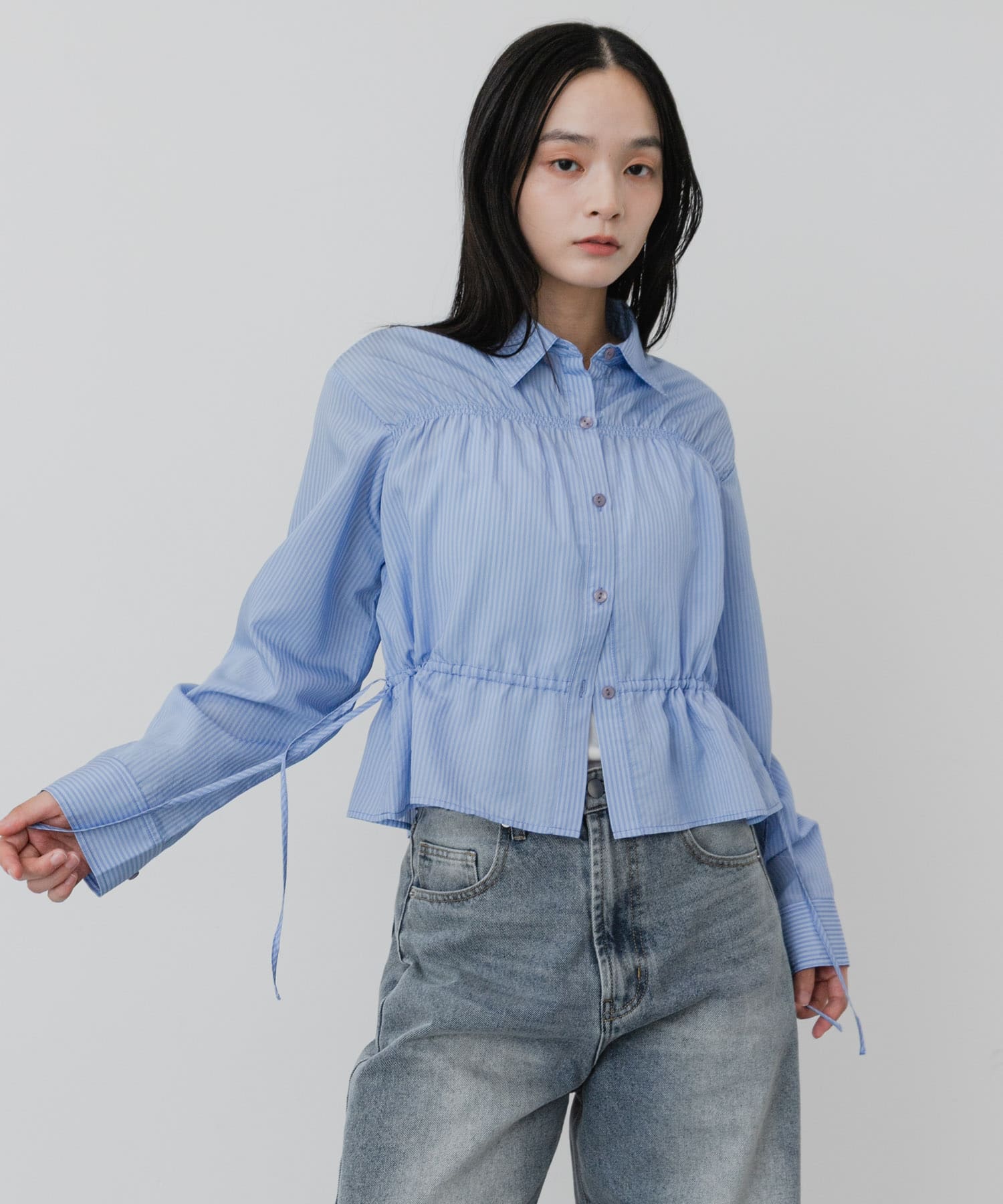 BLU×WHT