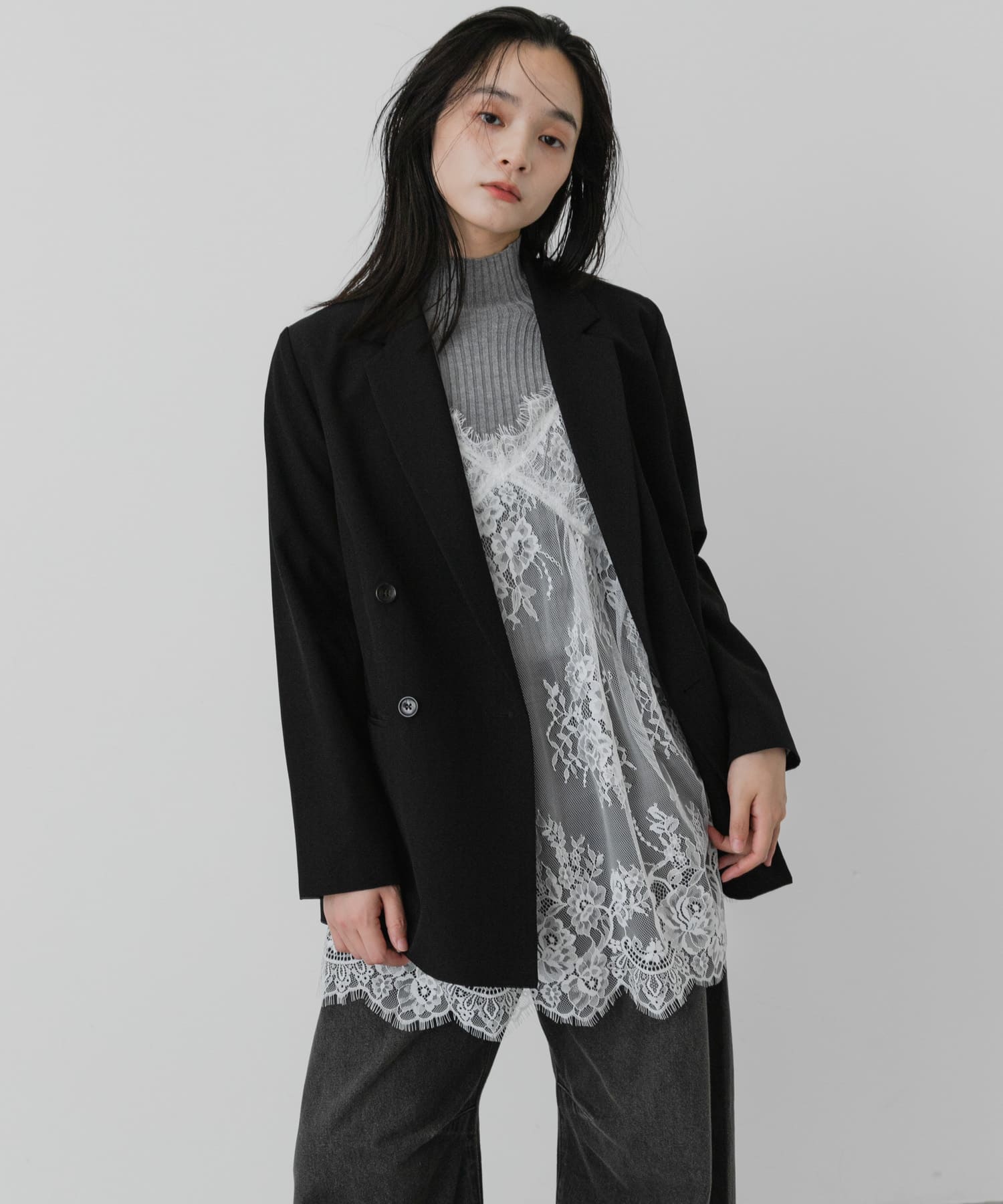VIVIANO BOUDOIR CAPE CAMISOLE(M OFF WHITE): トップス｜URBAN