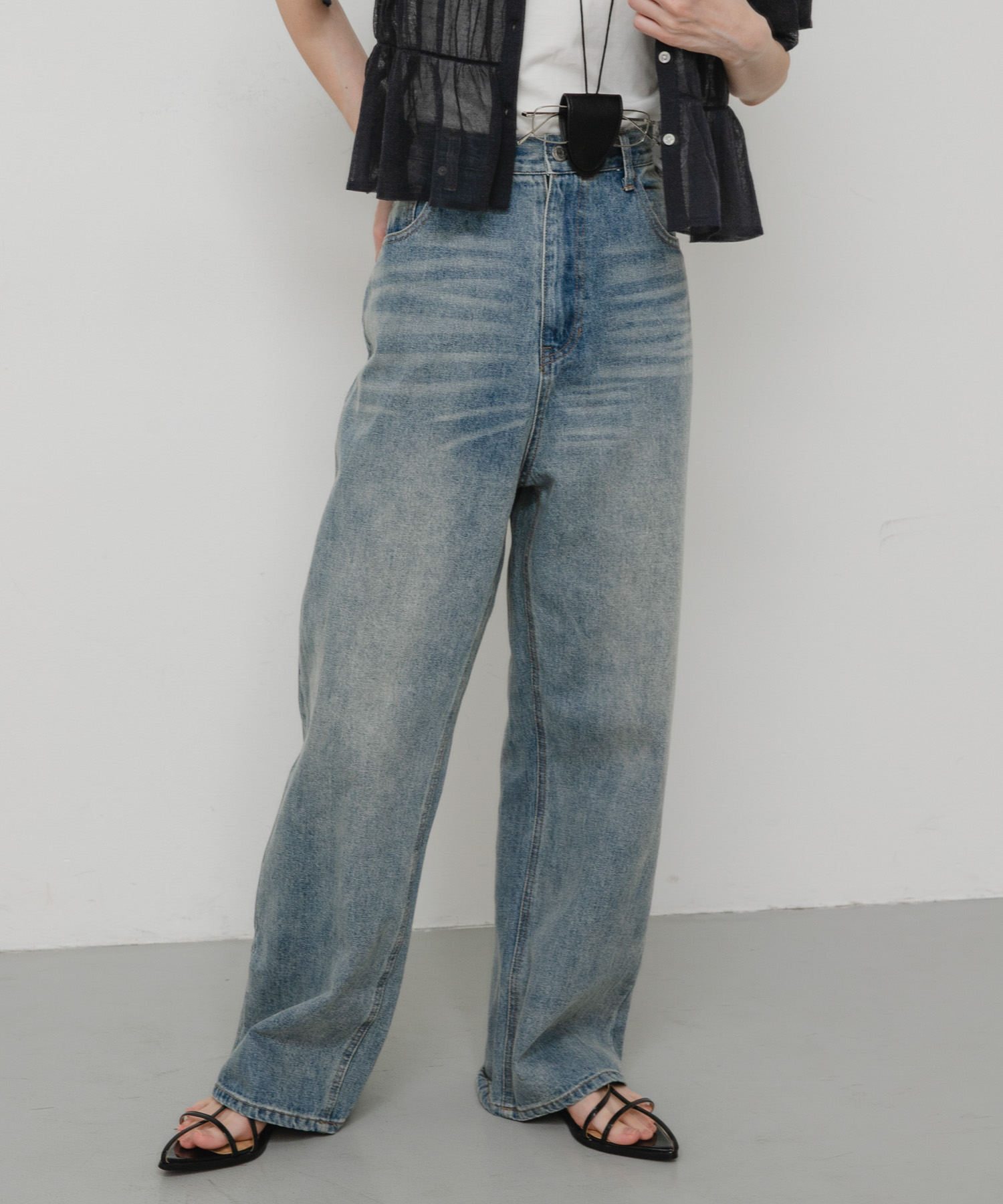 L.INDIGO