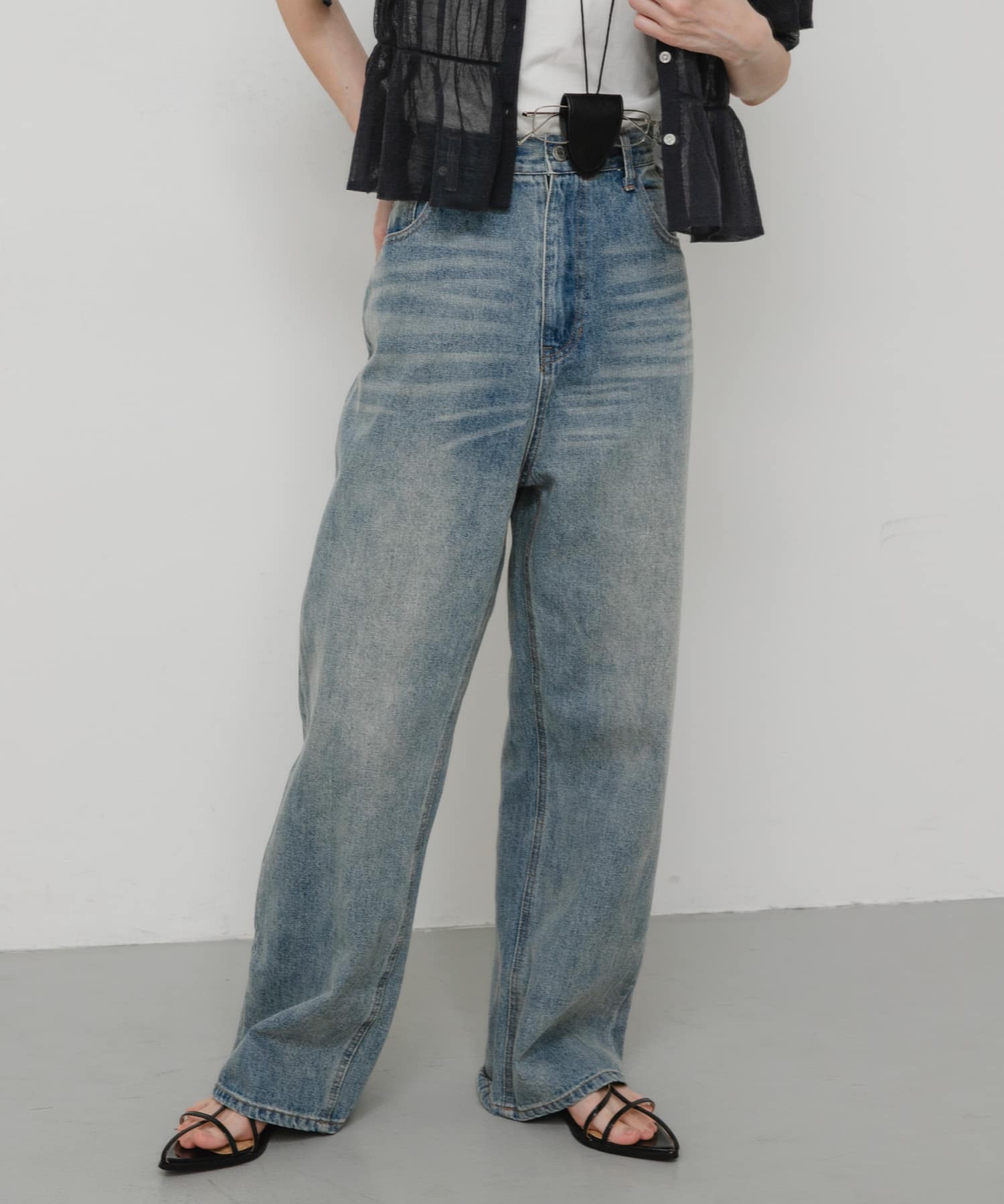 L.INDIGO