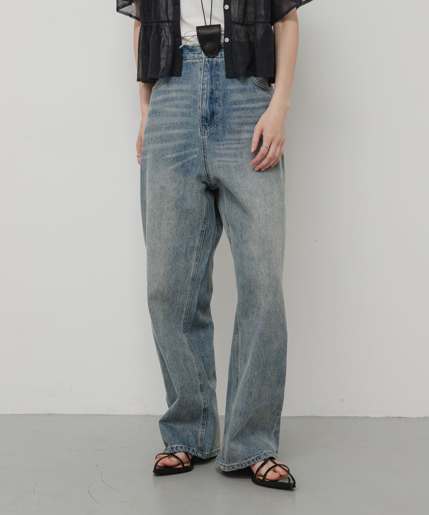 L.INDIGO