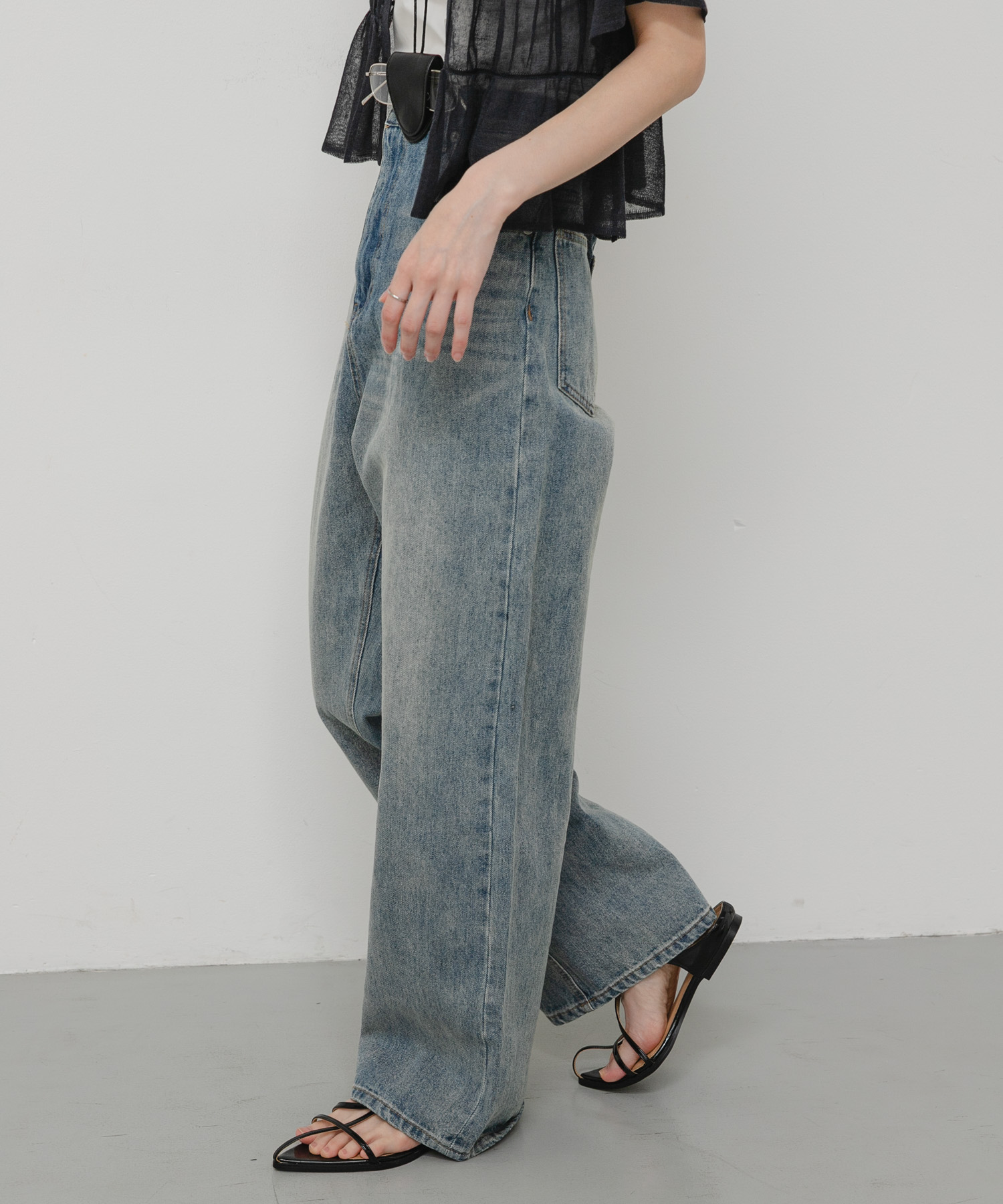 L.INDIGO