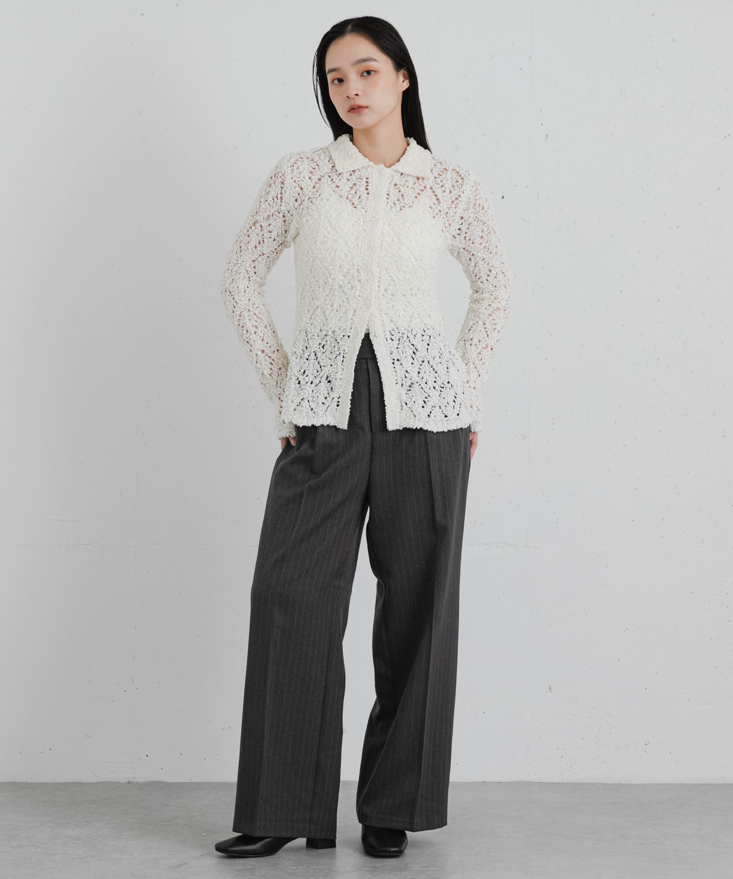 GRY×WHT