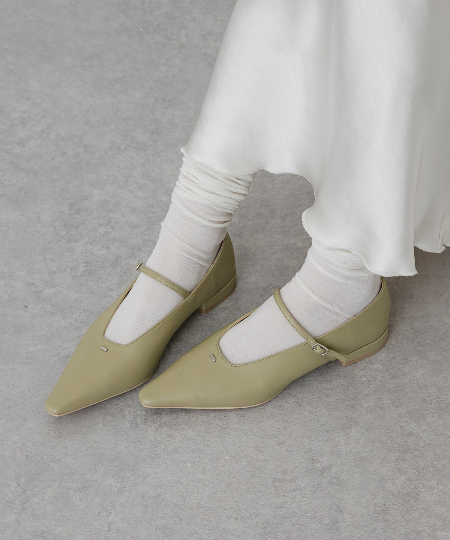Y.BEIGE