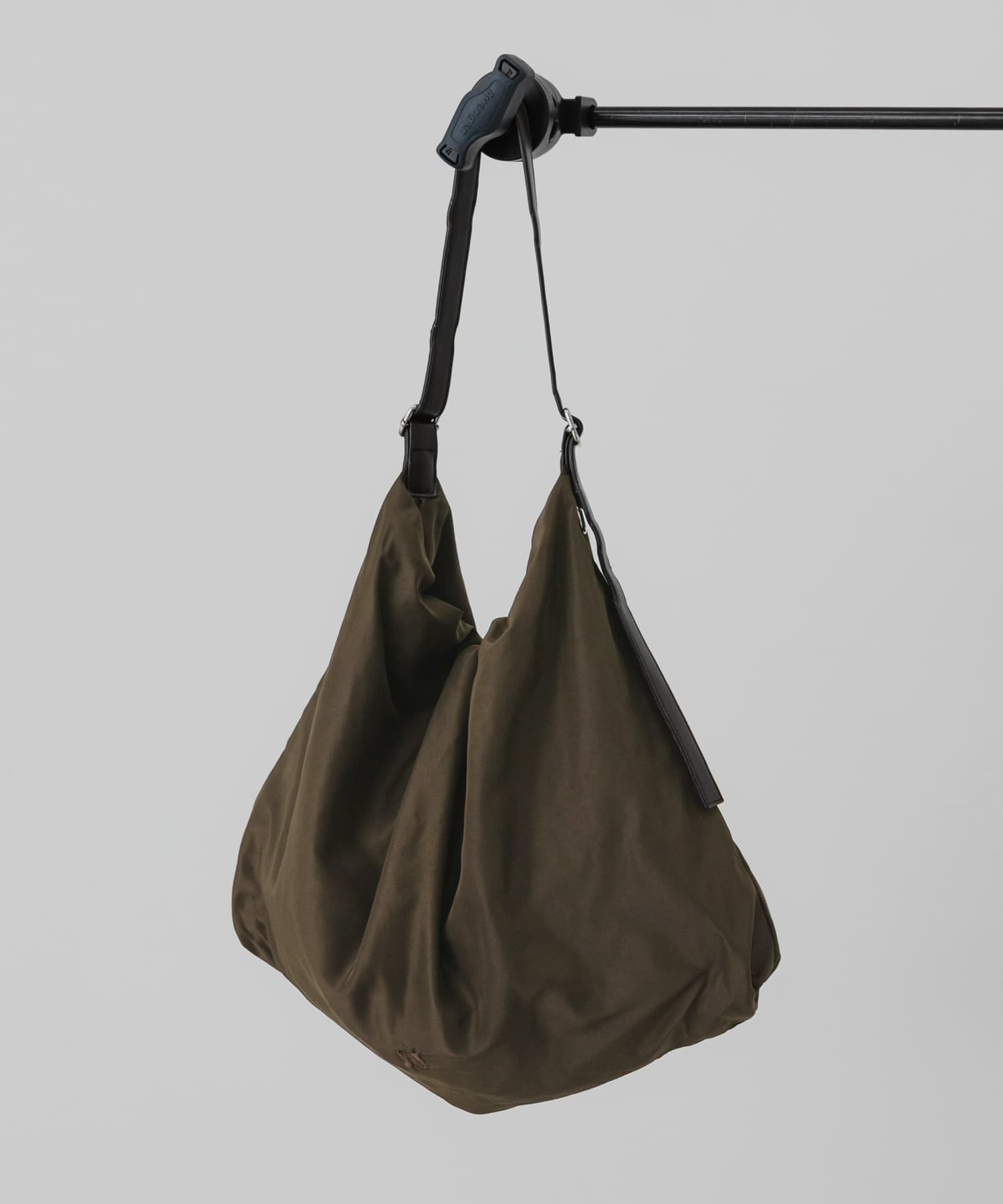 ビッグショルダーバッグ BROWN One