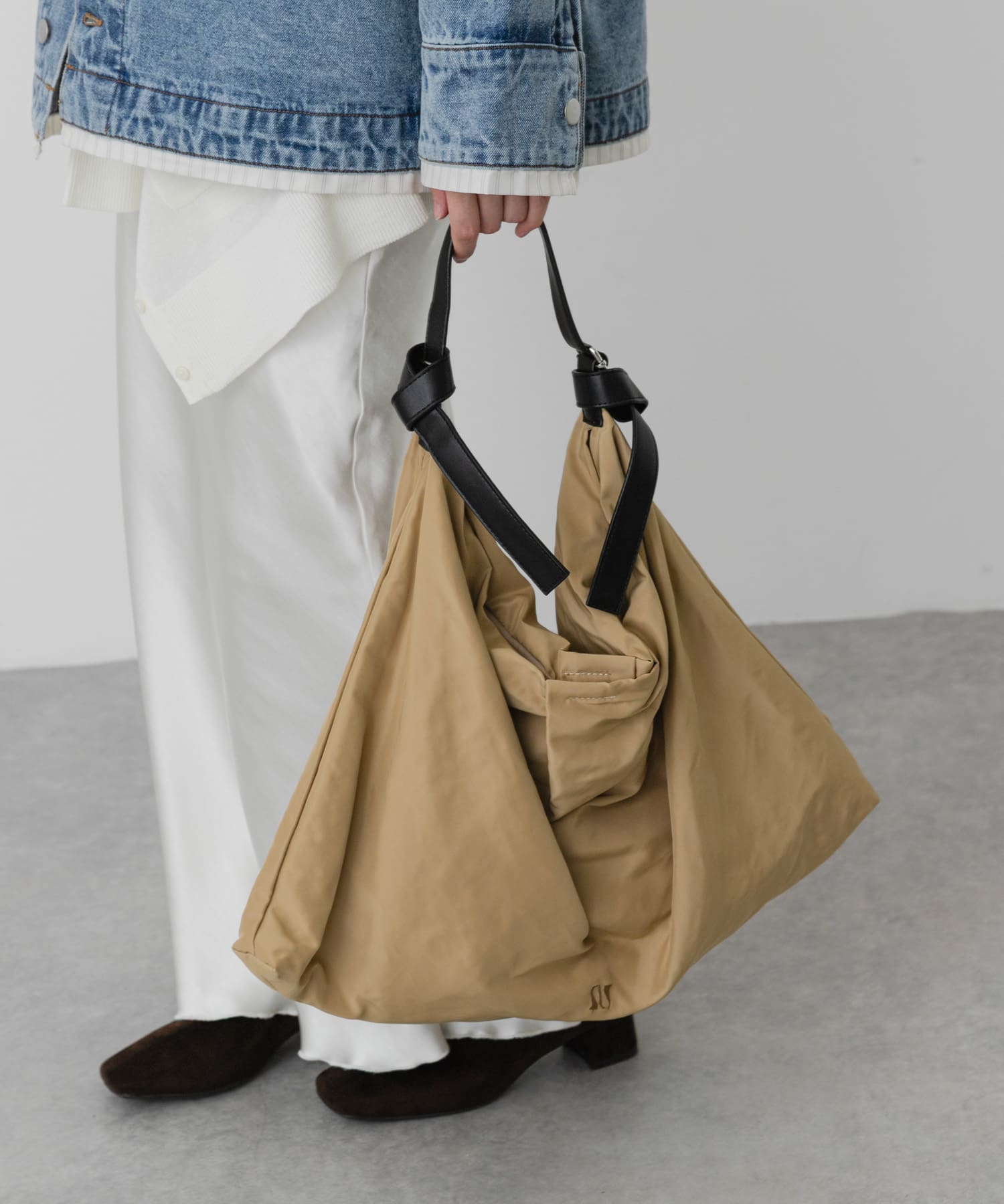 ビッグショルダーバッグ BEIGE One