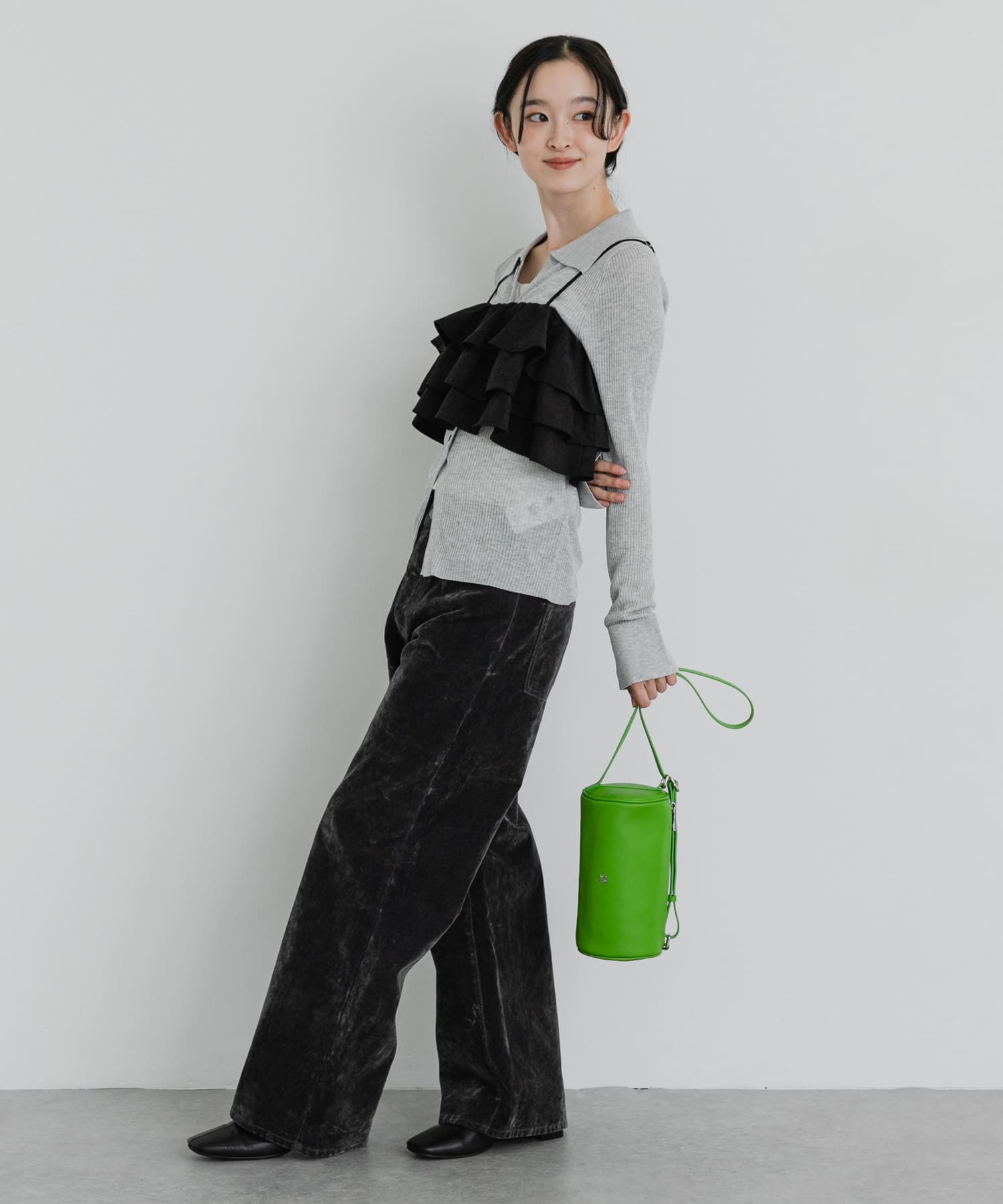 GREEN