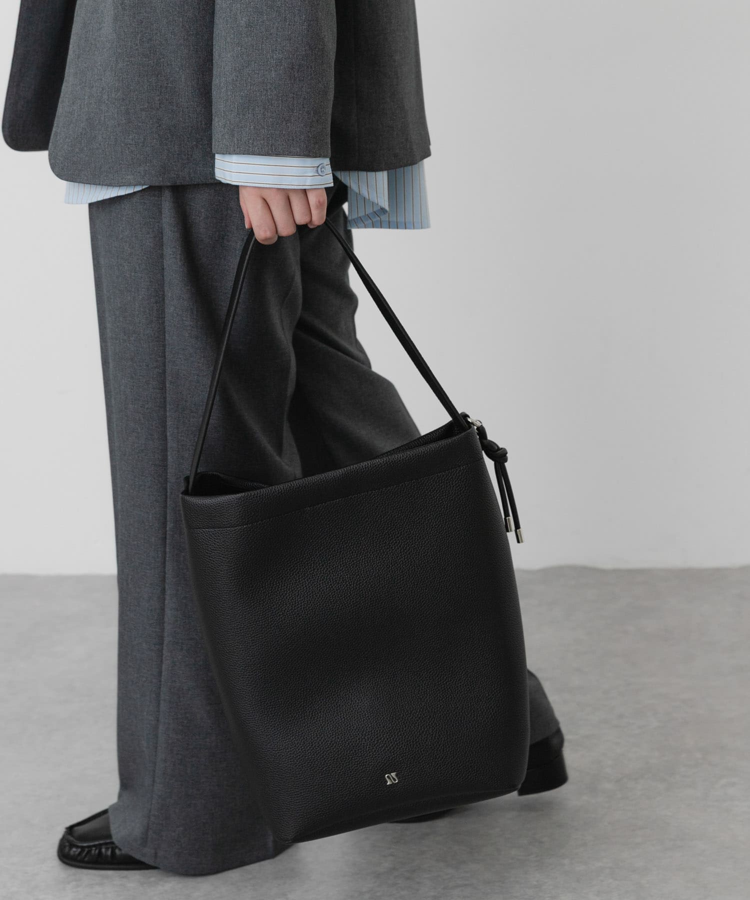 チャームツキバケツバッグ(One IVORY): バッグ｜URBAN RESEARCH公式