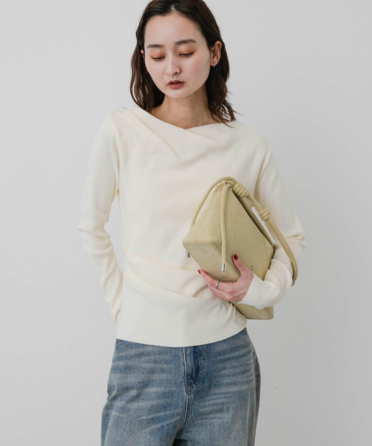 Y.BEIGE
