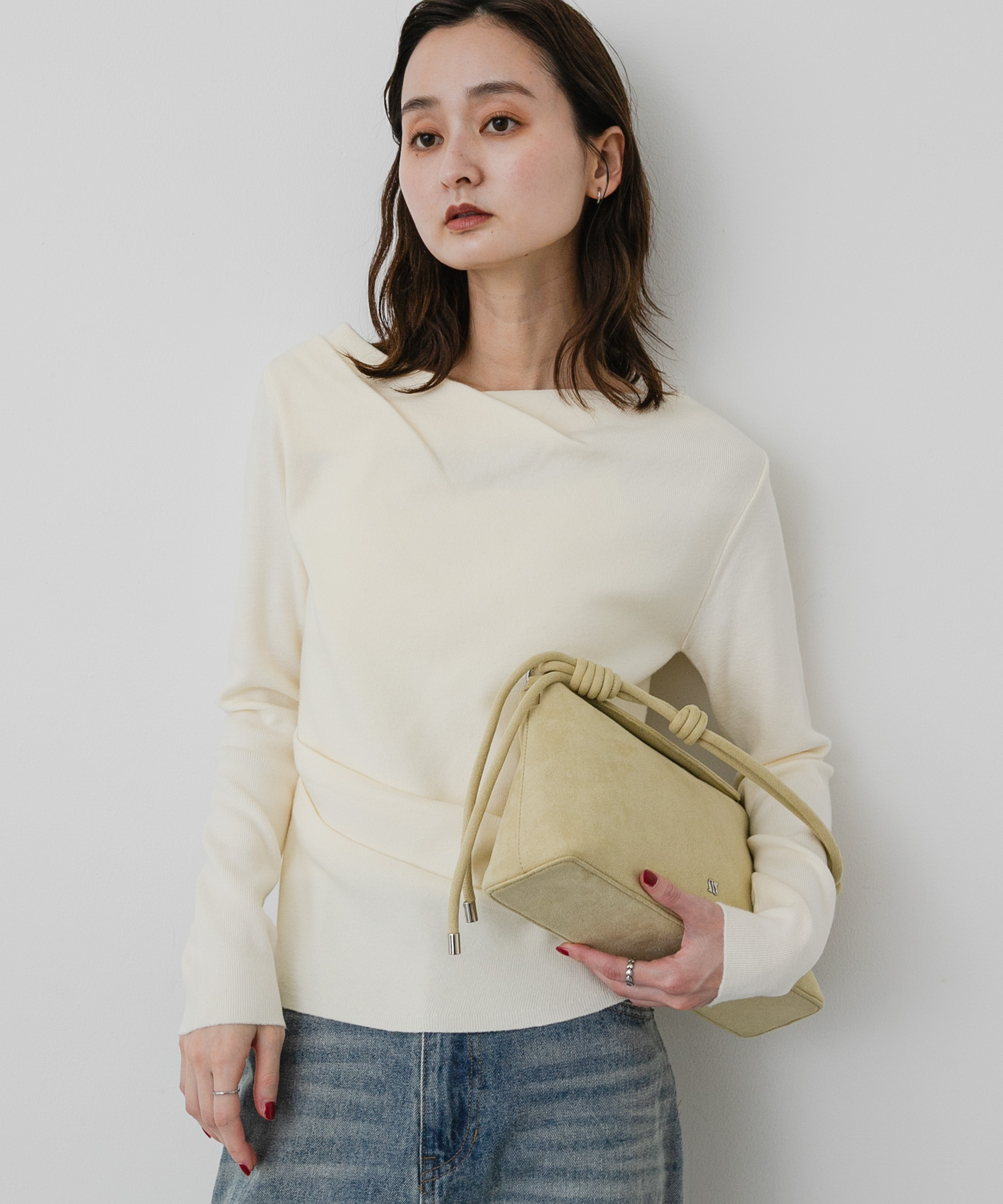 Y.BEIGE