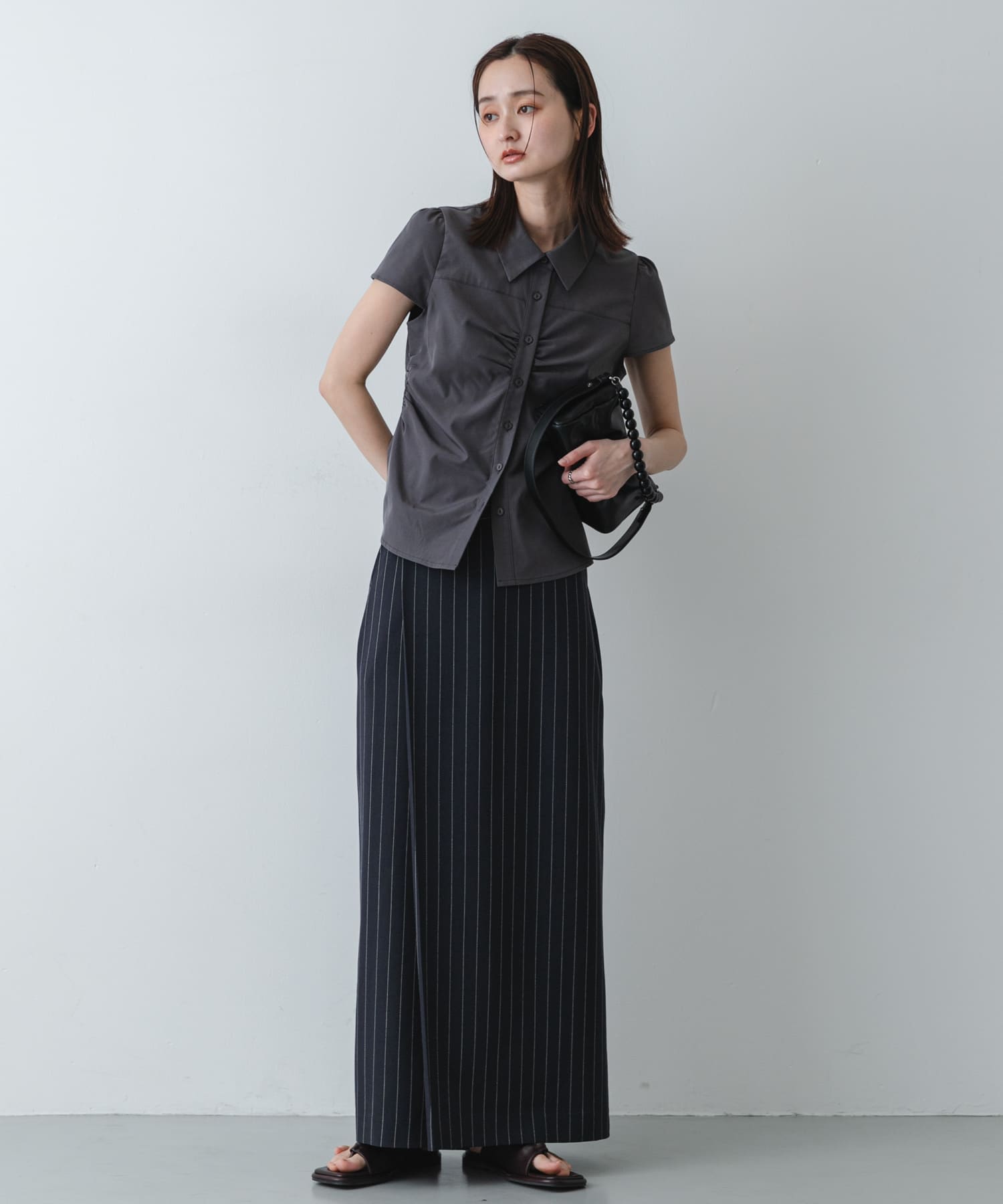 ビーズハンドルバッグ BLACK One