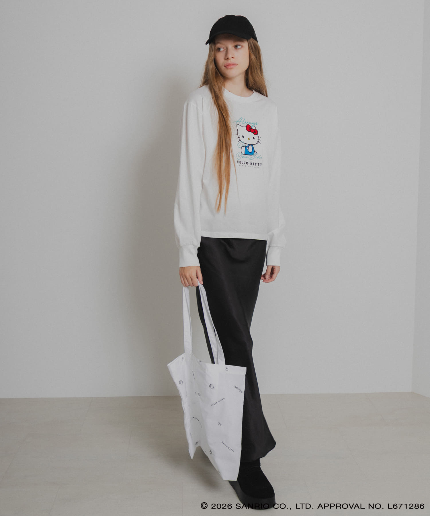 OFF WHITE