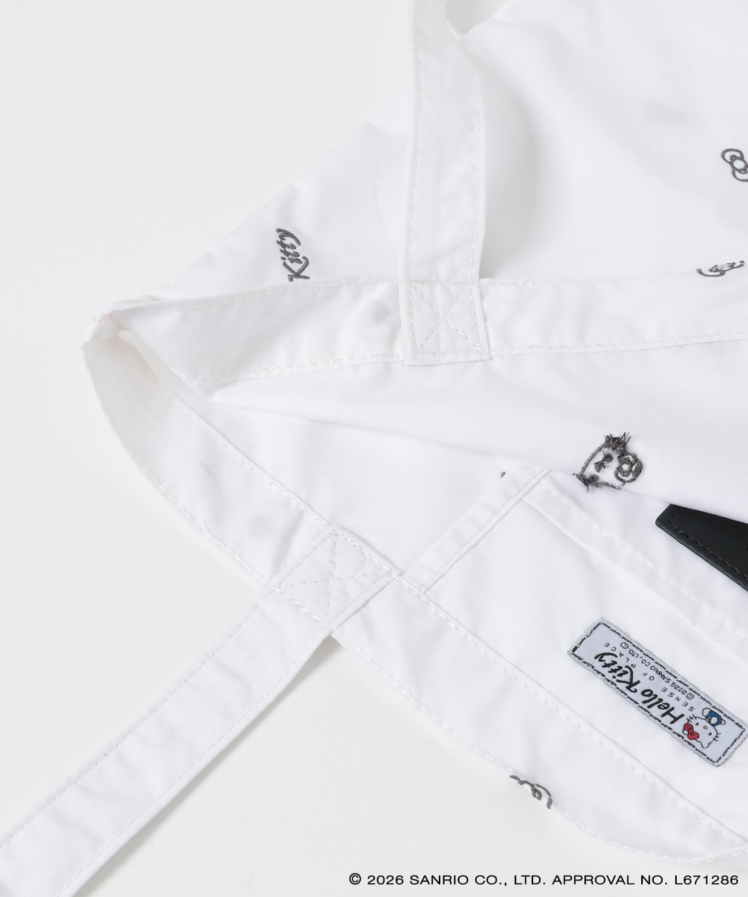 OFF WHITE