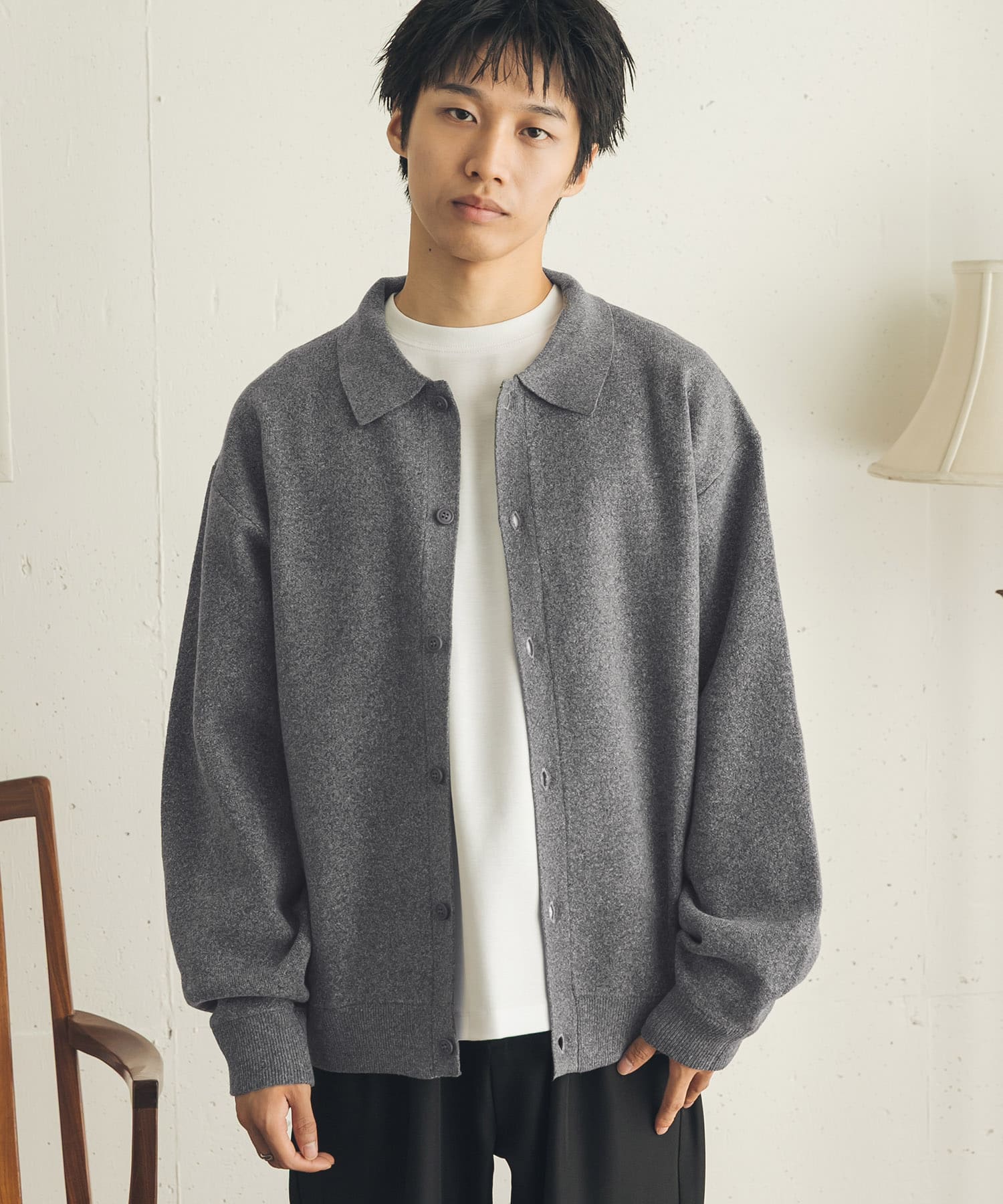 GRAY