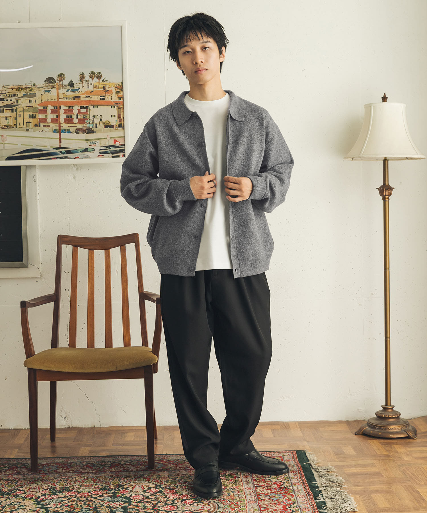 GRAY