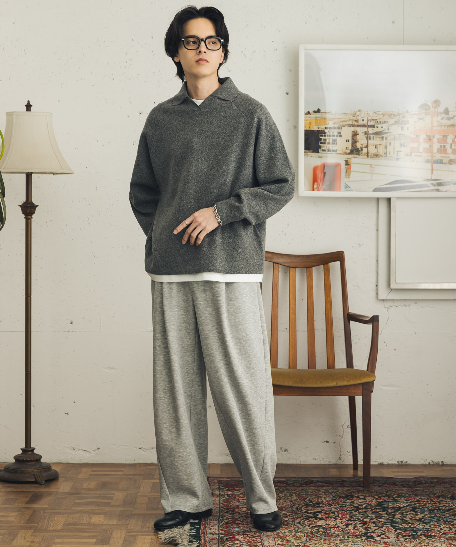 GRAY