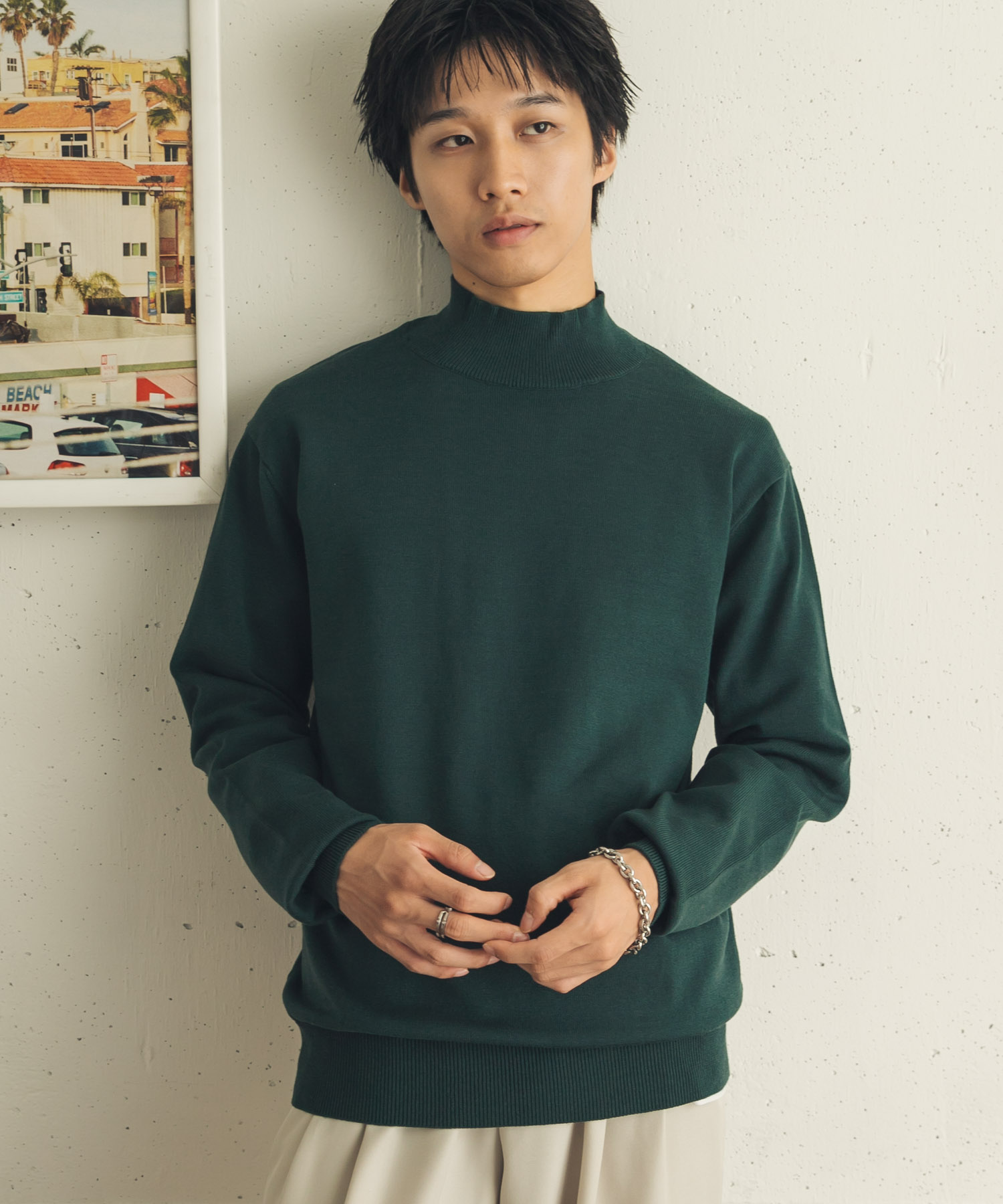 GREEN