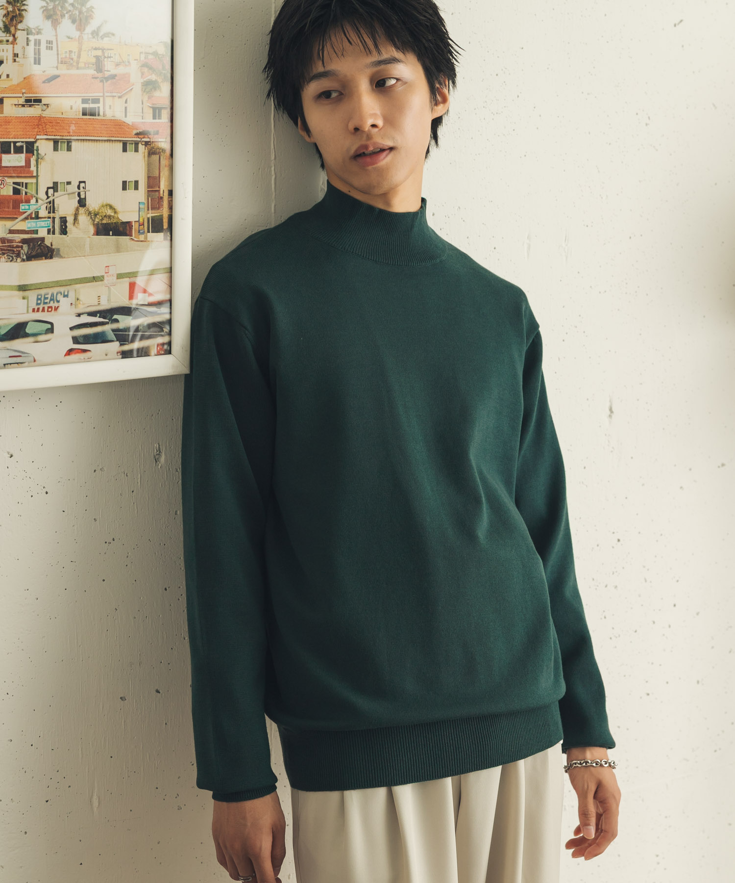 GREEN