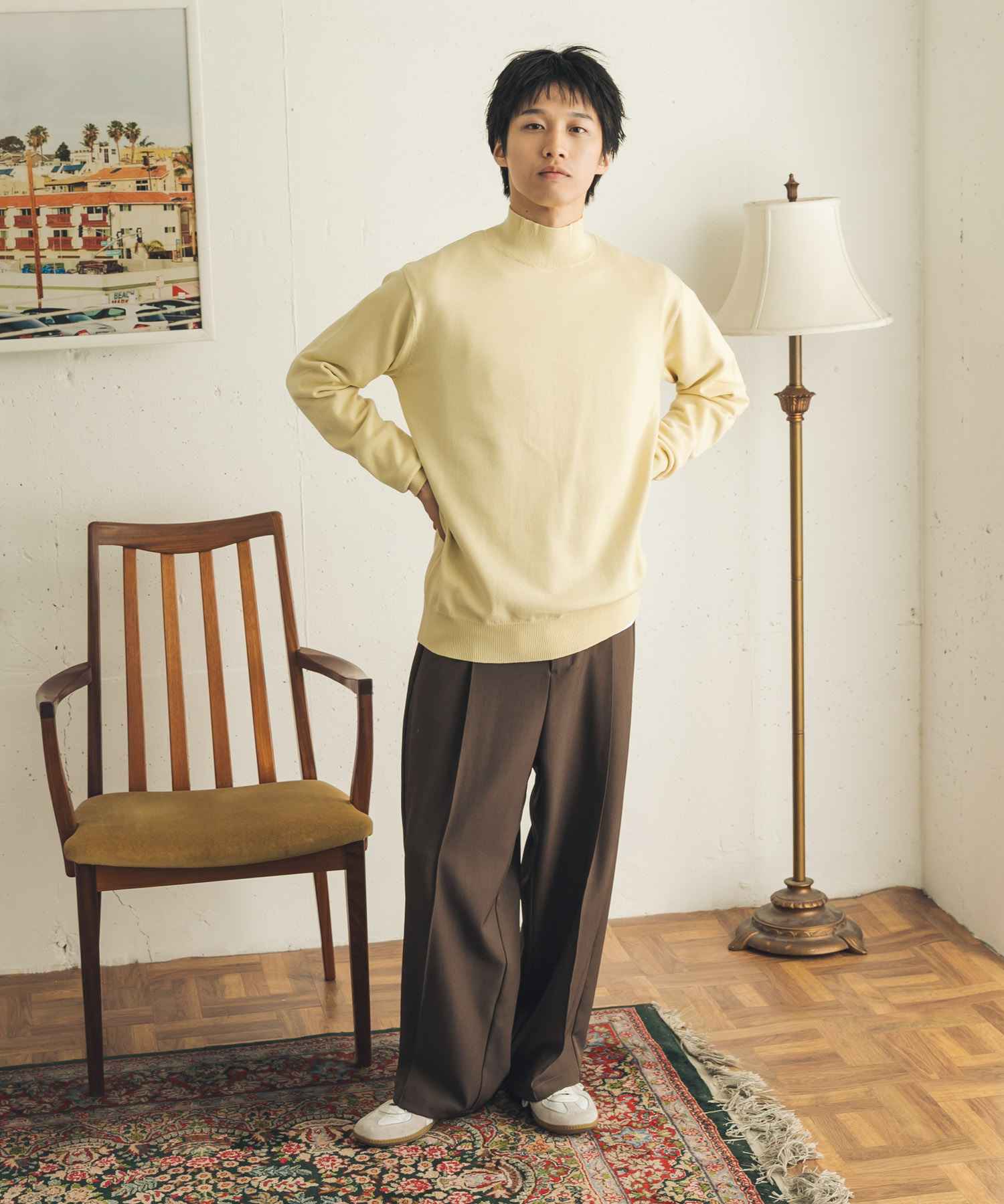 YELLOW