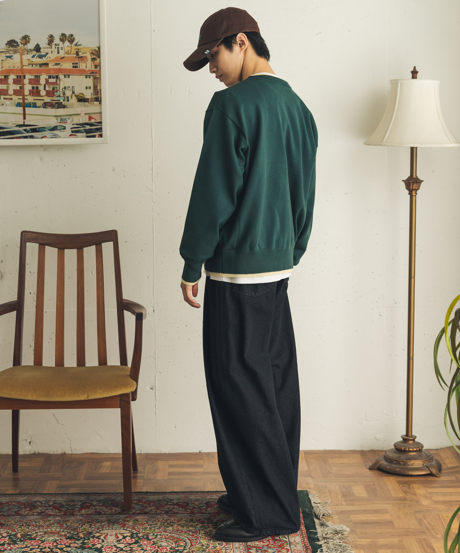 GREEN