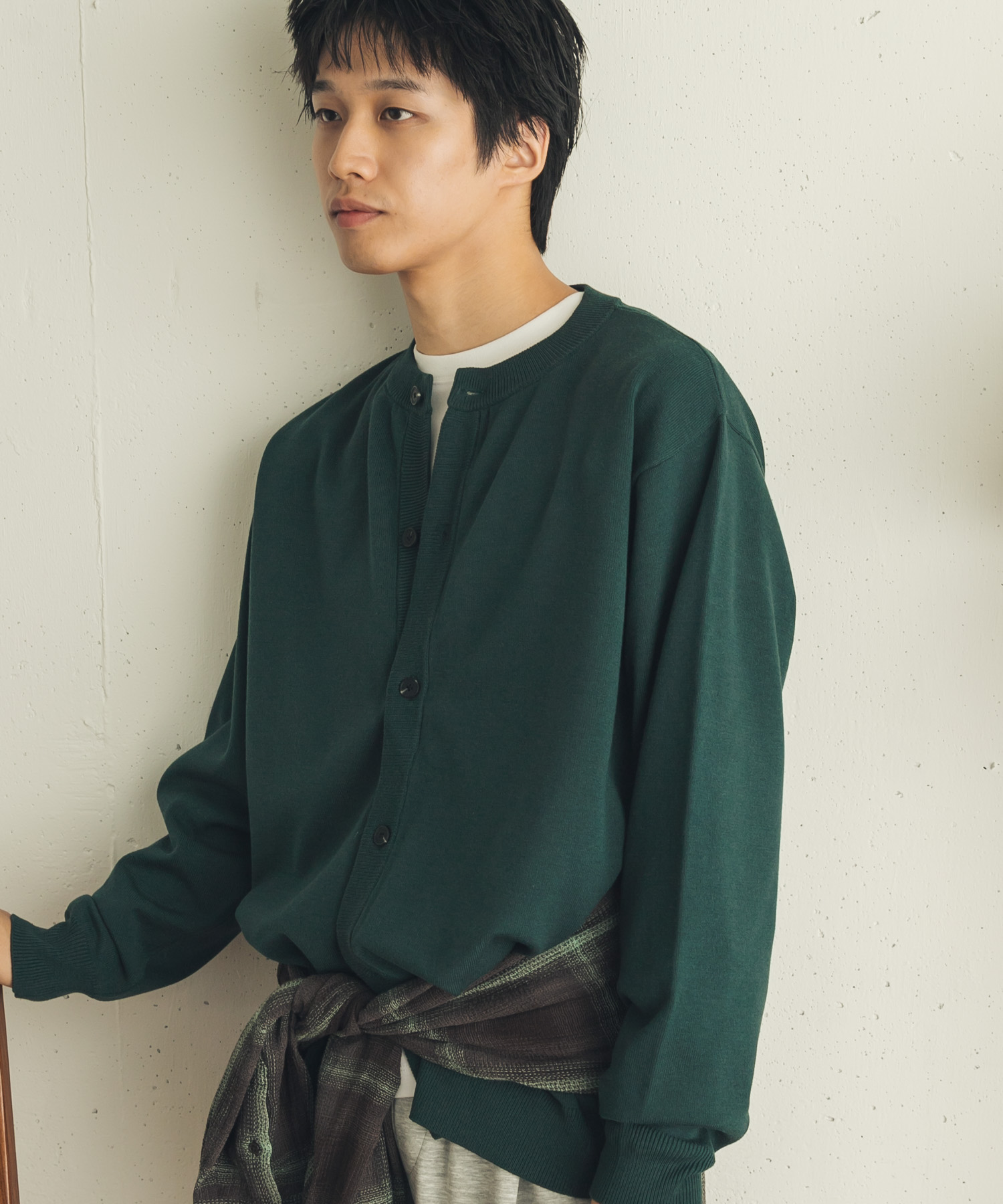GREEN