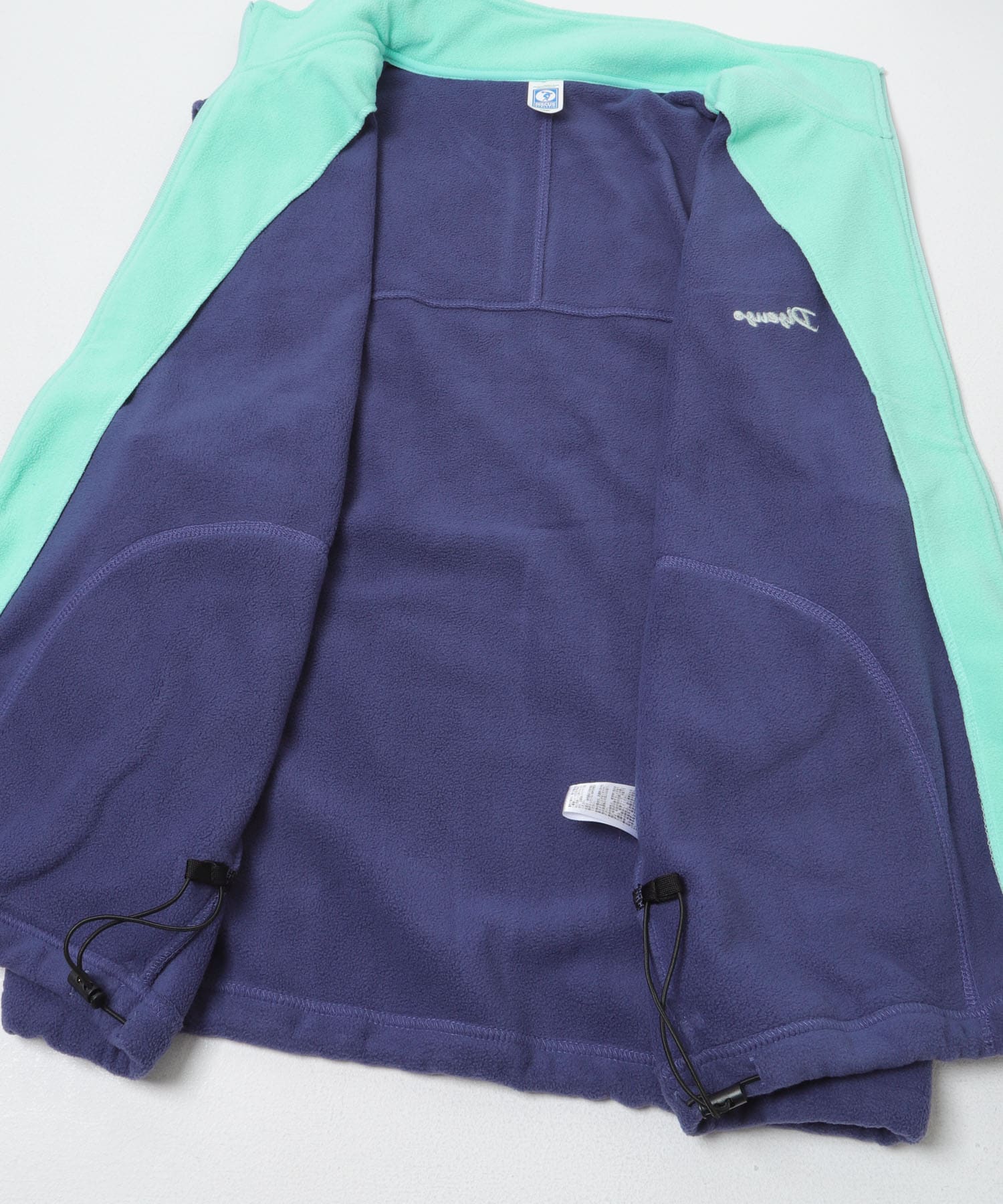 BLU×MNT