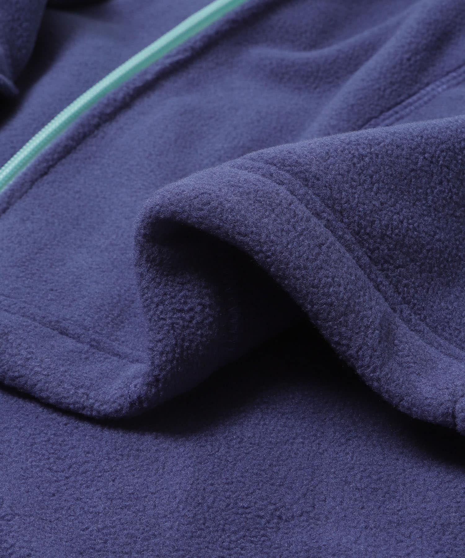 BLU×MNT