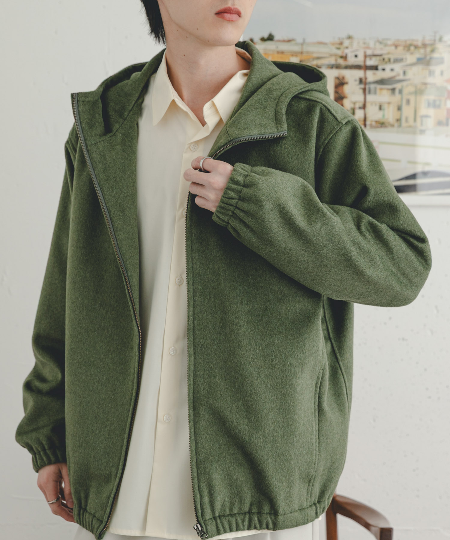 GREEN