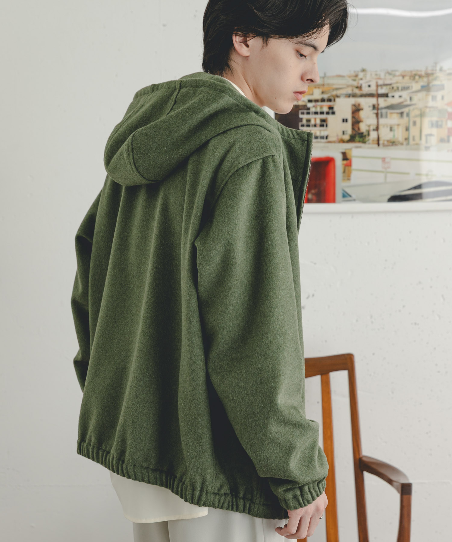GREEN
