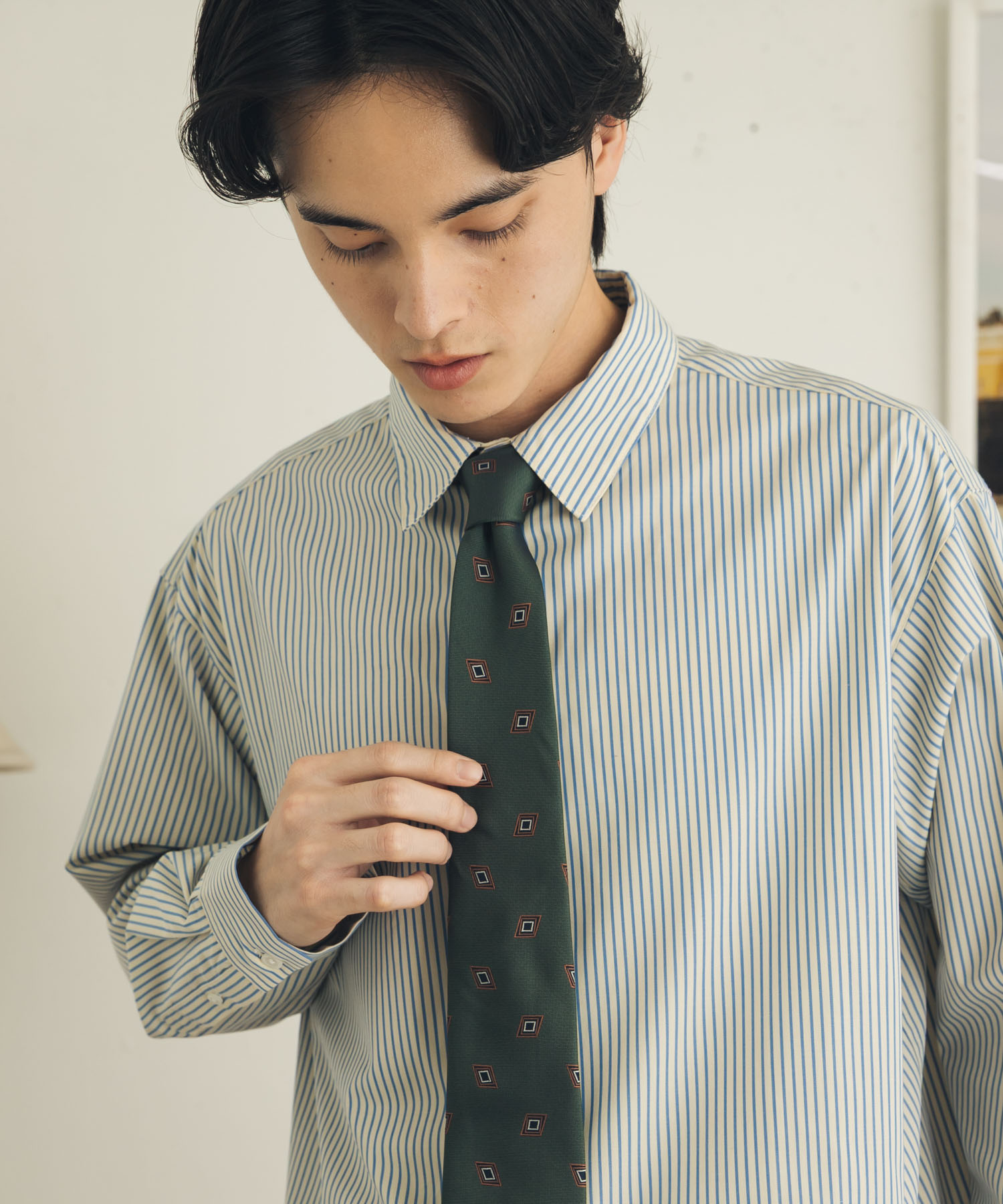 GREEN