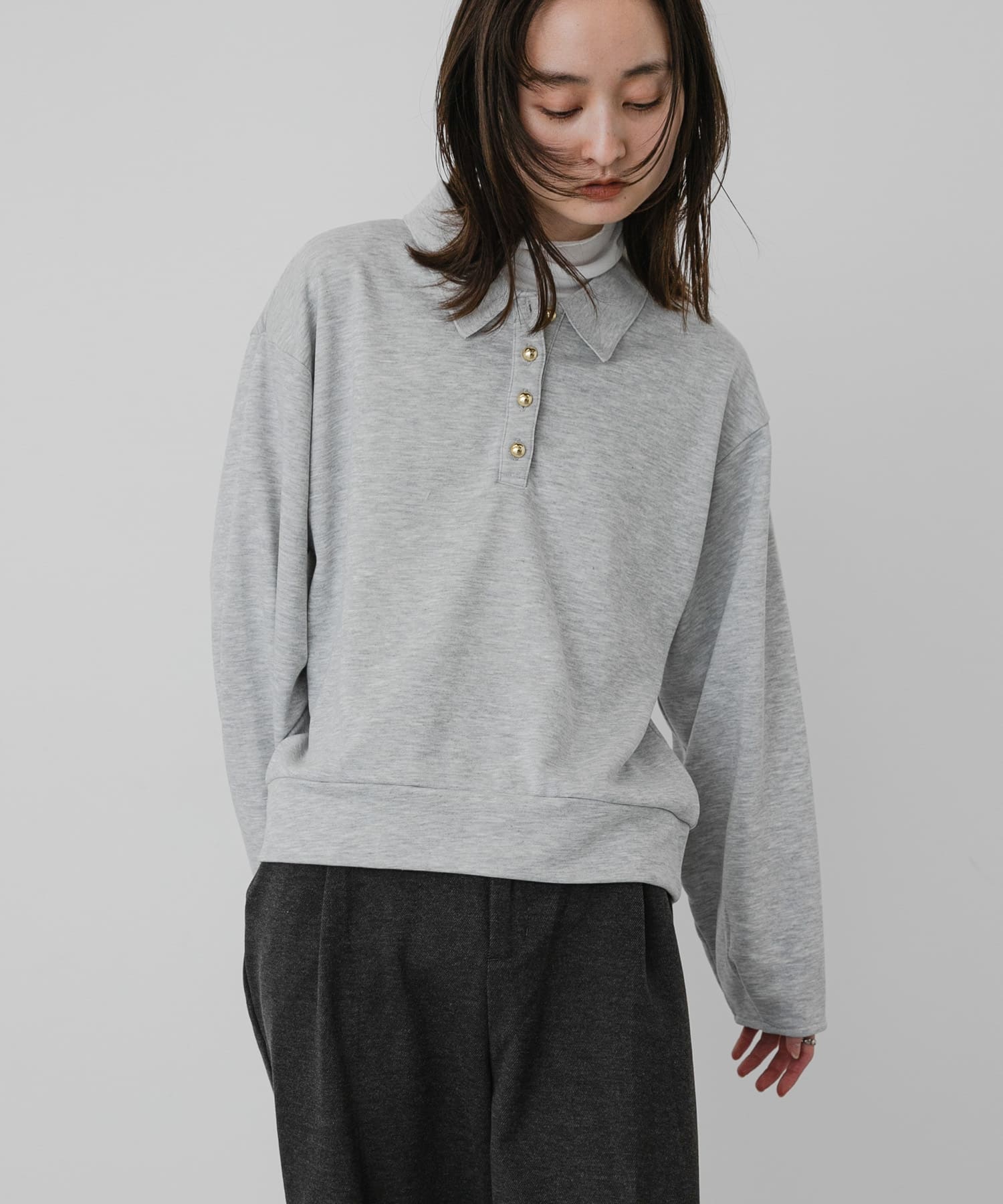 GRAY