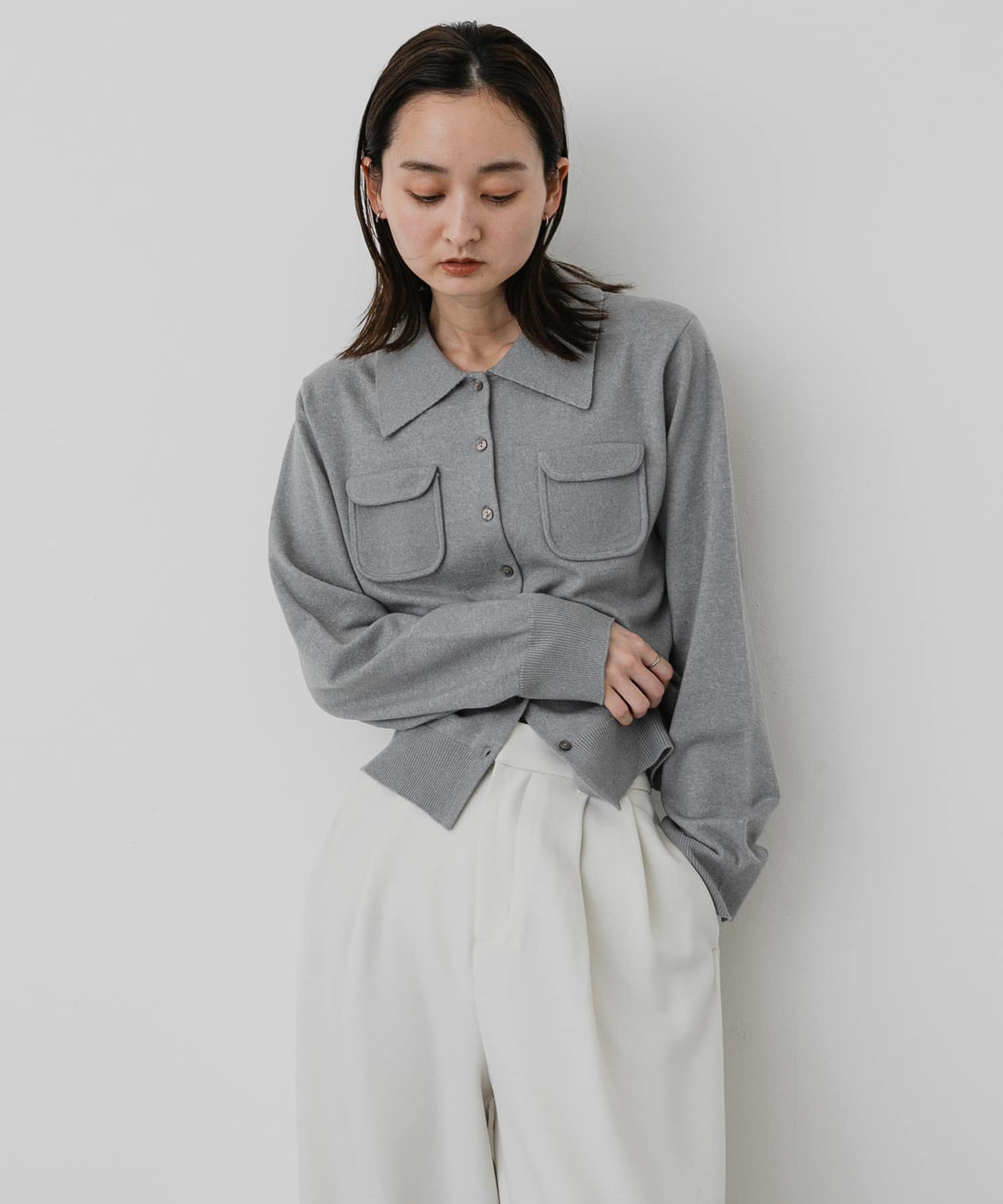 GRAY