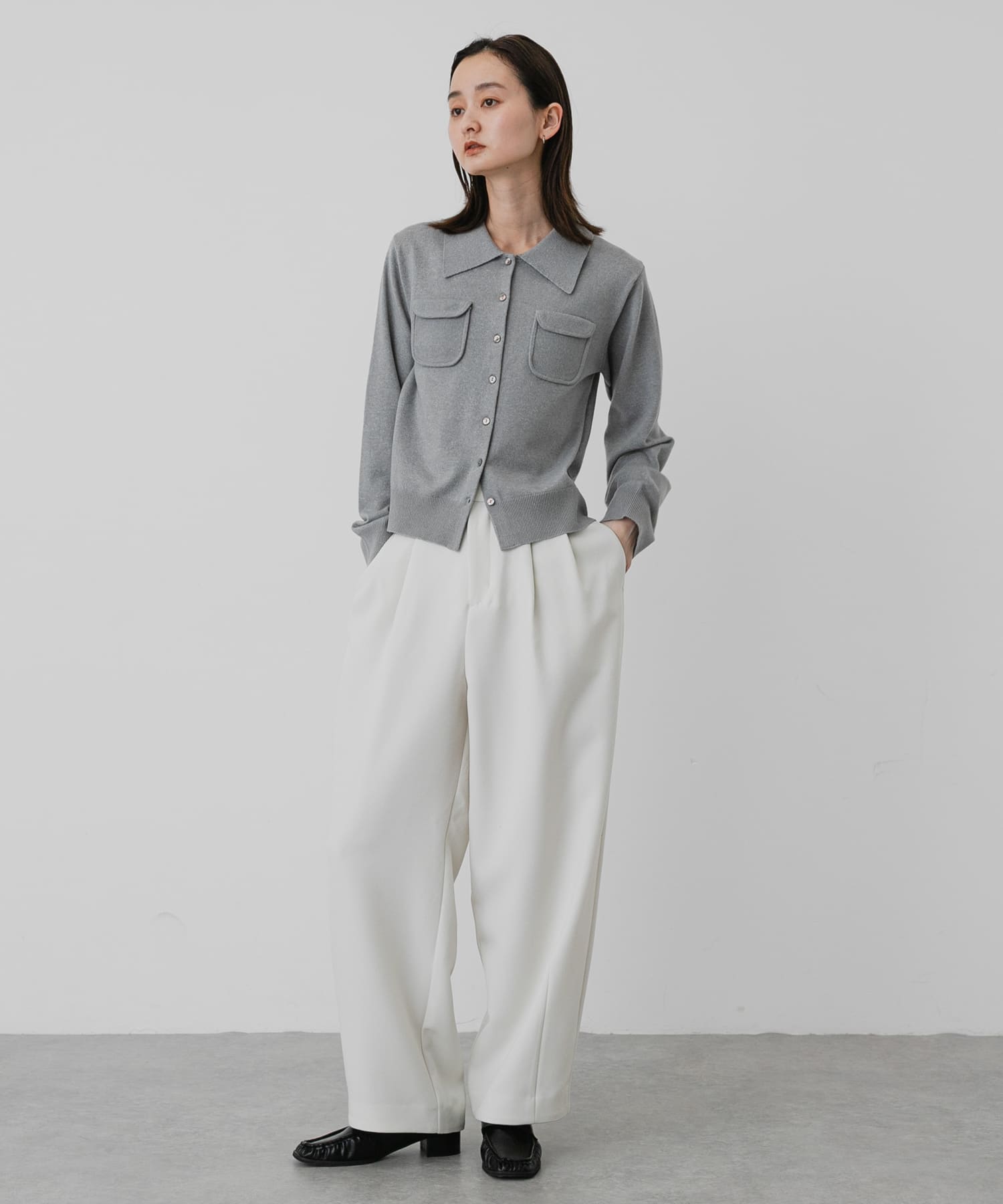 GRAY