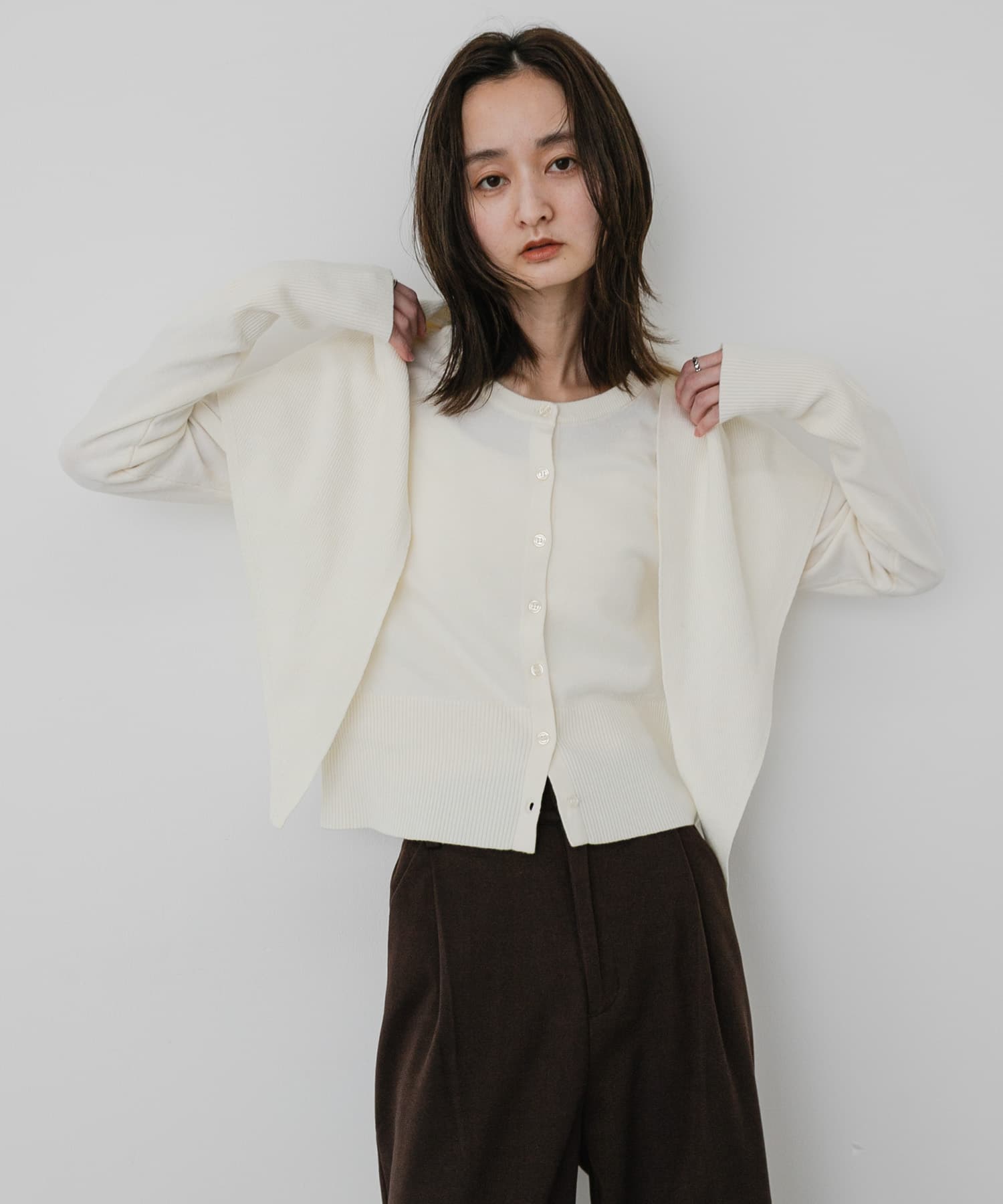洗濯可』スカーフツキニットカーディガン(One BROWN): トップス｜URBAN