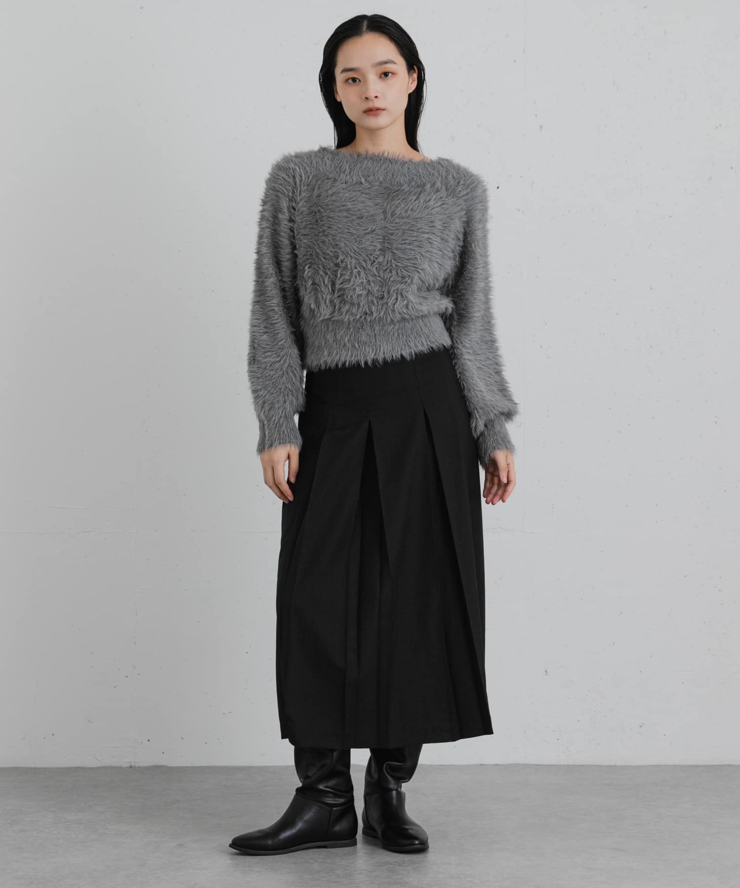 GRAY