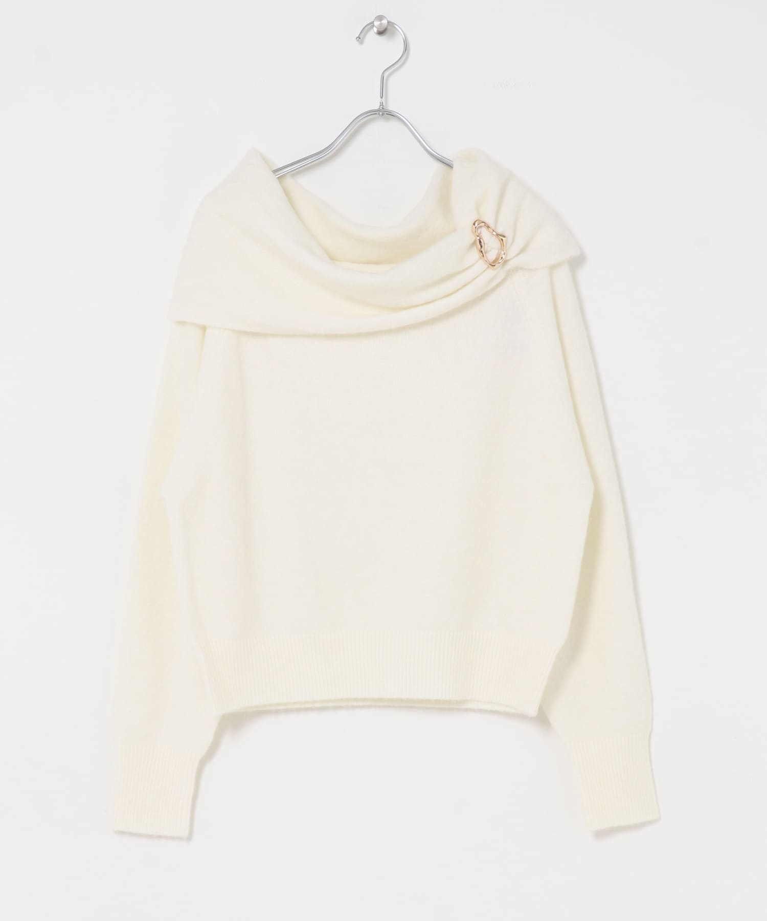 OFF WHITE