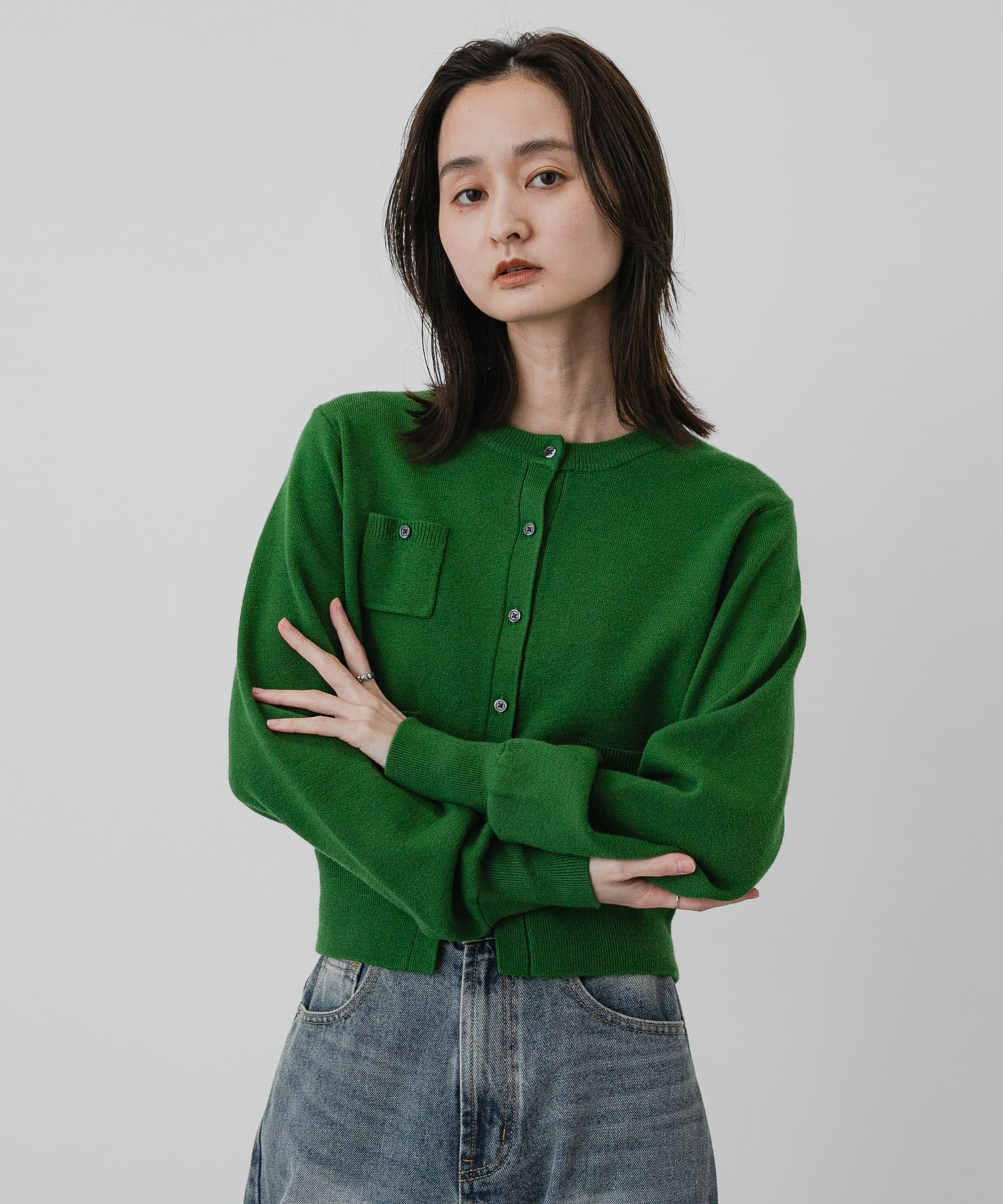 GREEN