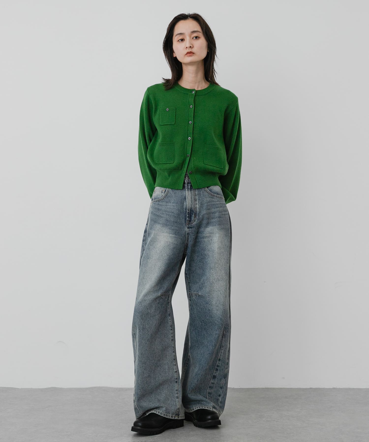 GREEN