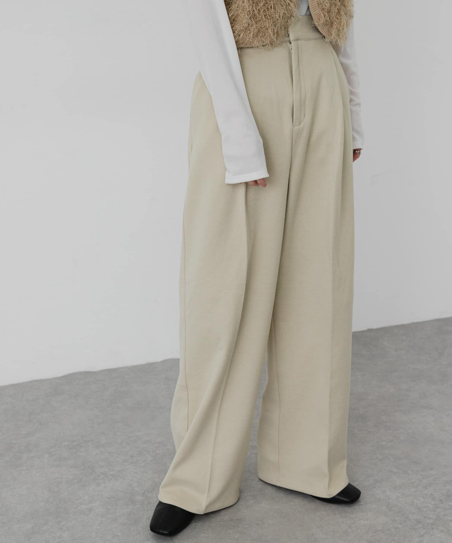 GREIGE