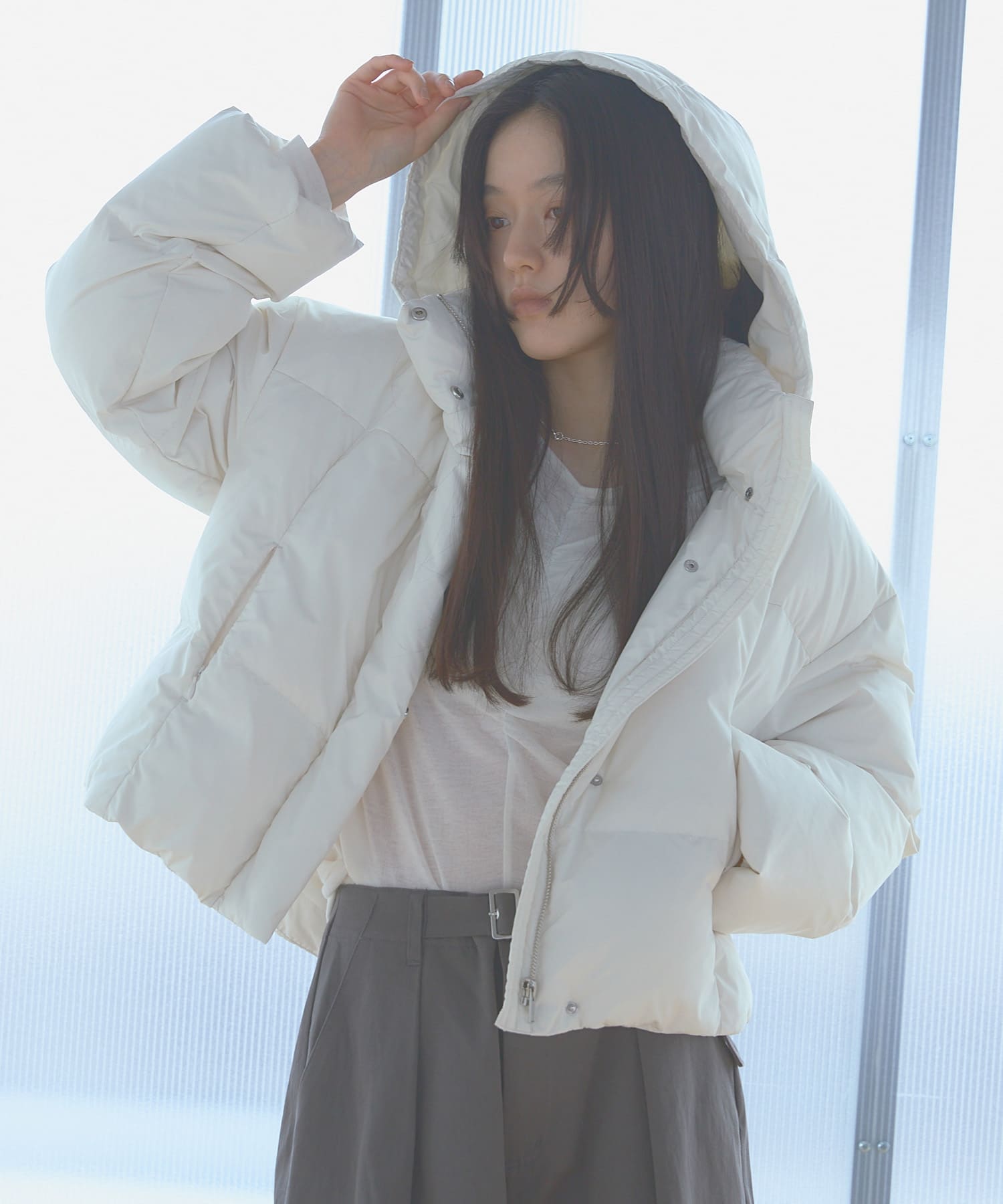 OFF WHITE