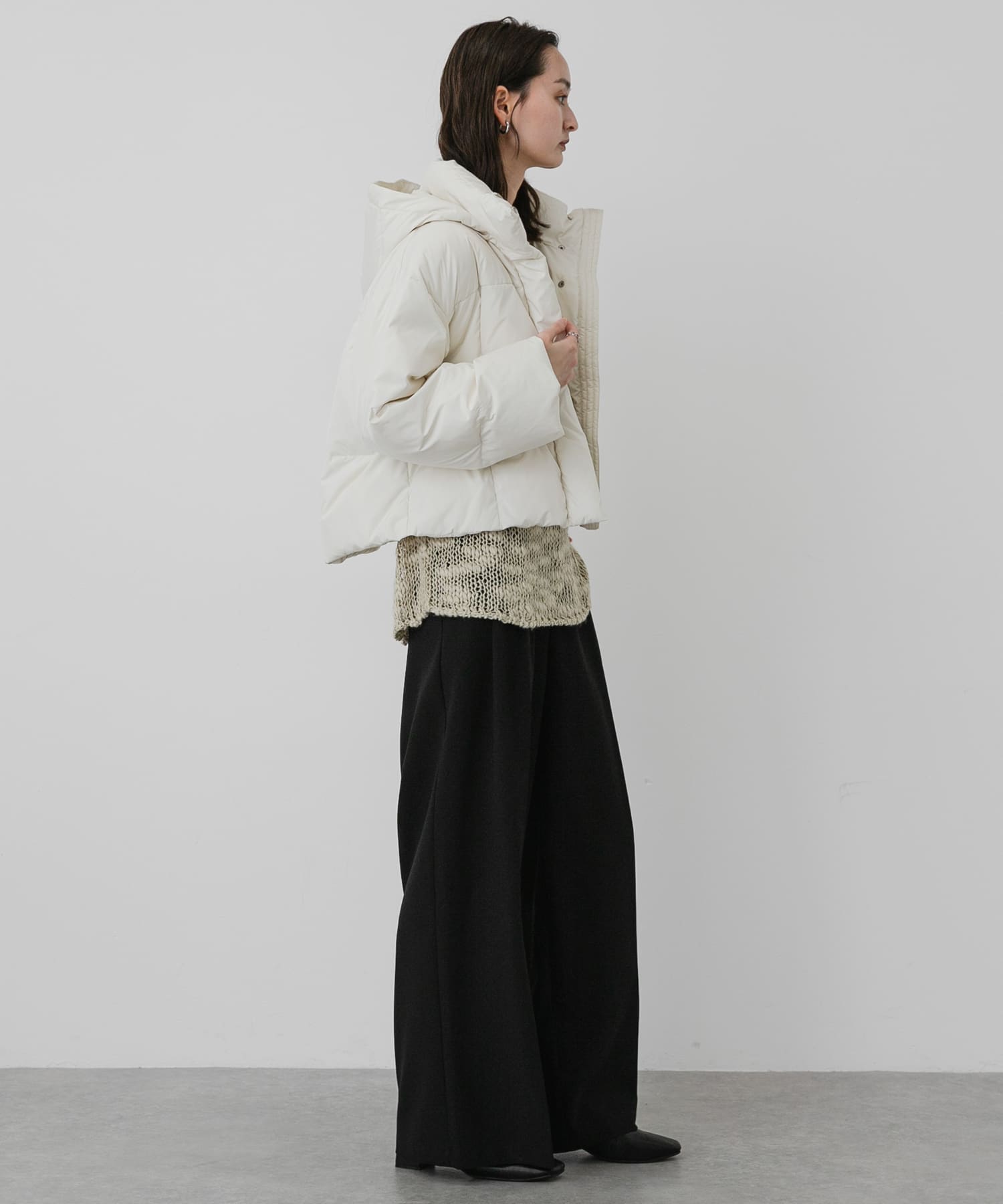 OFF WHITE