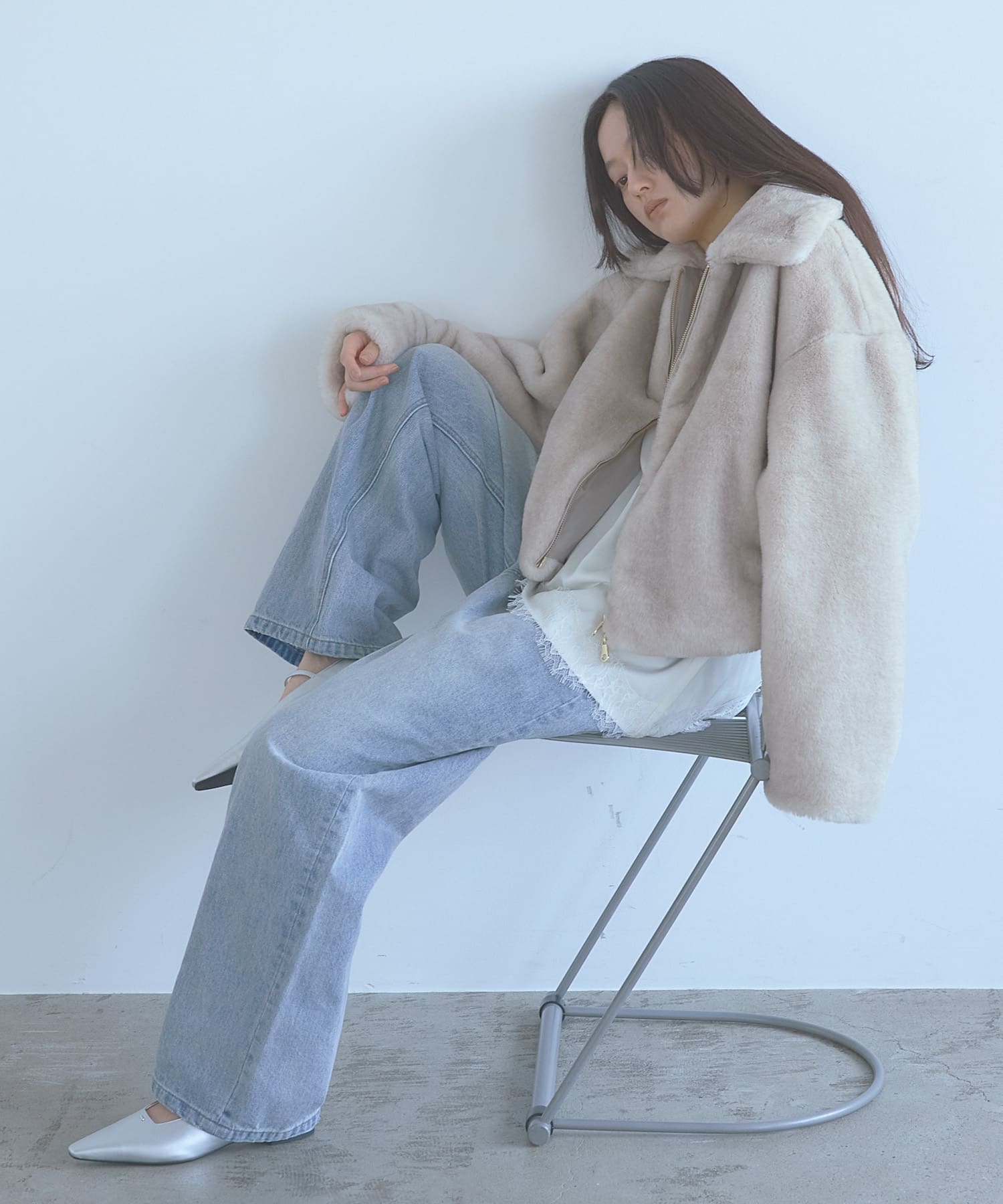 BEIGE