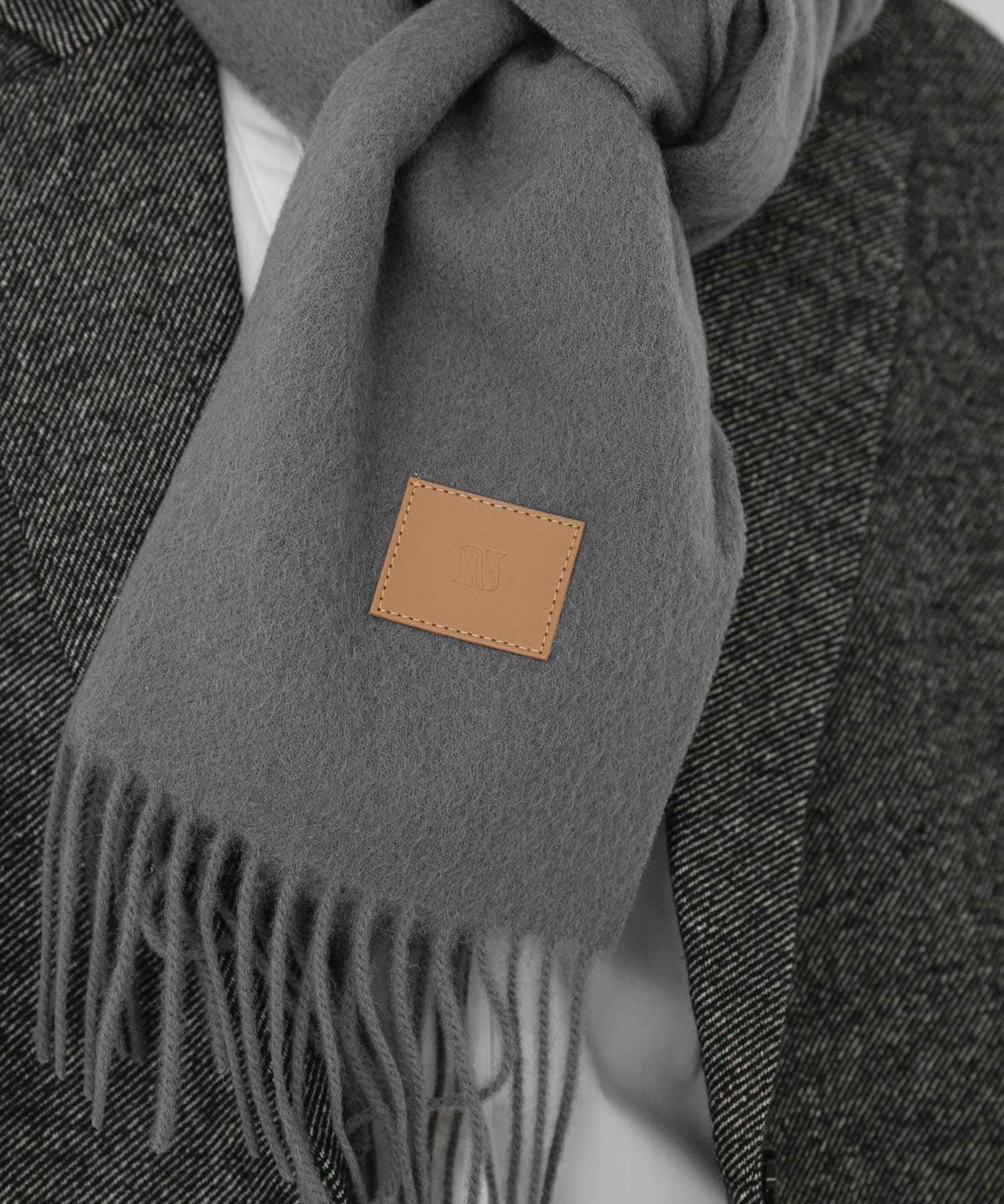 GRAY