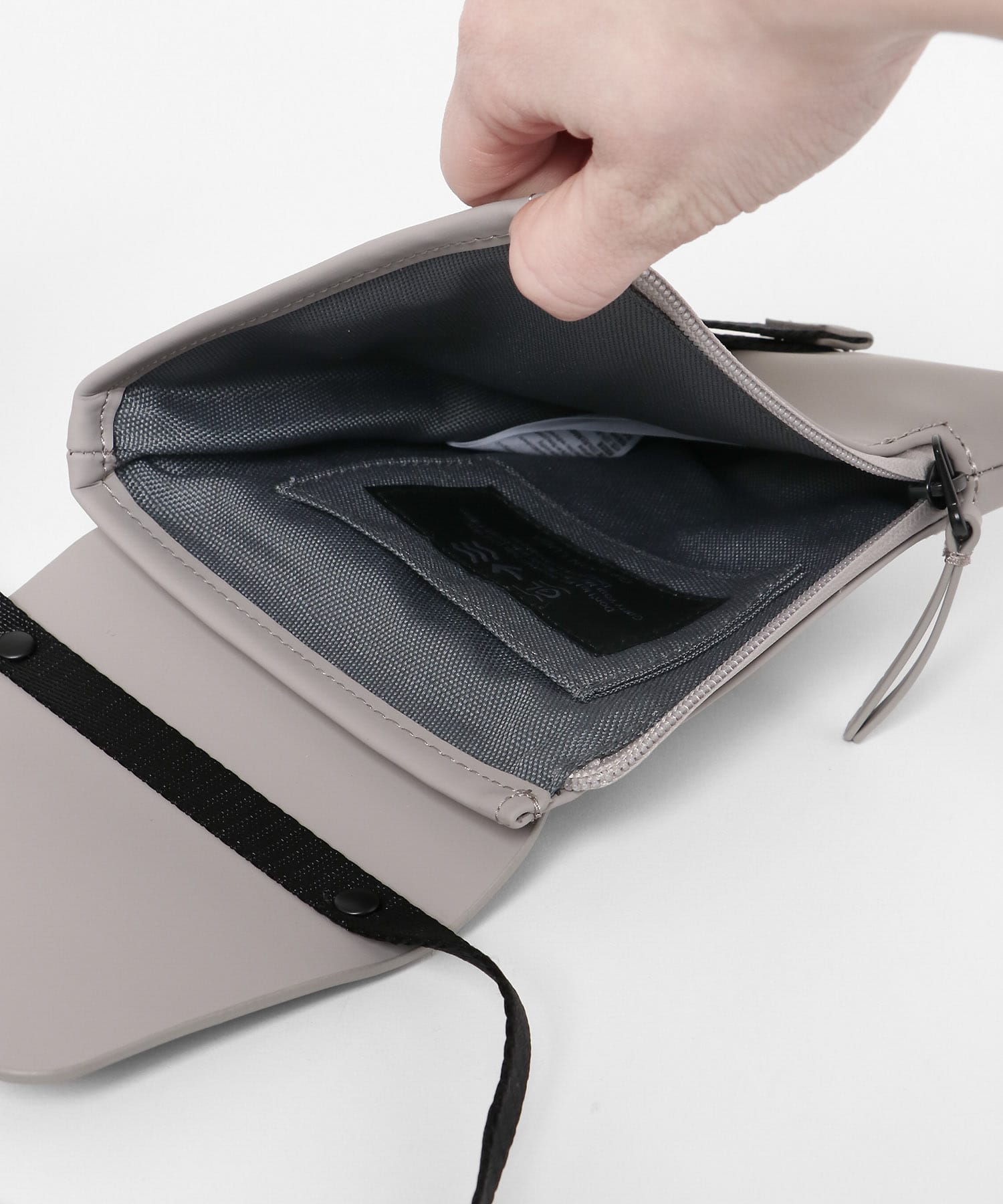 GASTON LUGA　SPLASH MINI CROSSBODY TAUPE One