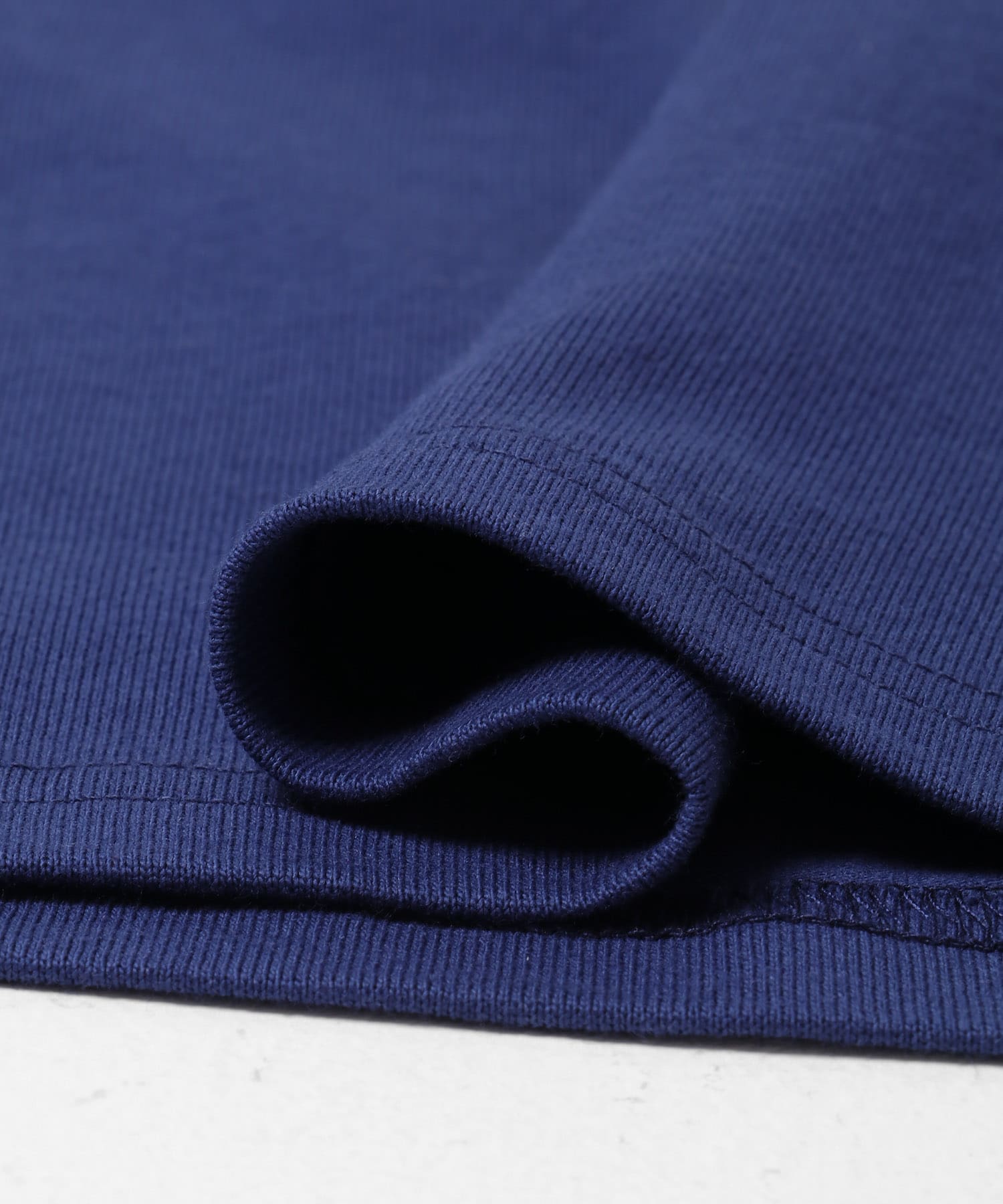 Diaspora skateboards　Round Logo T-shirts Navy M