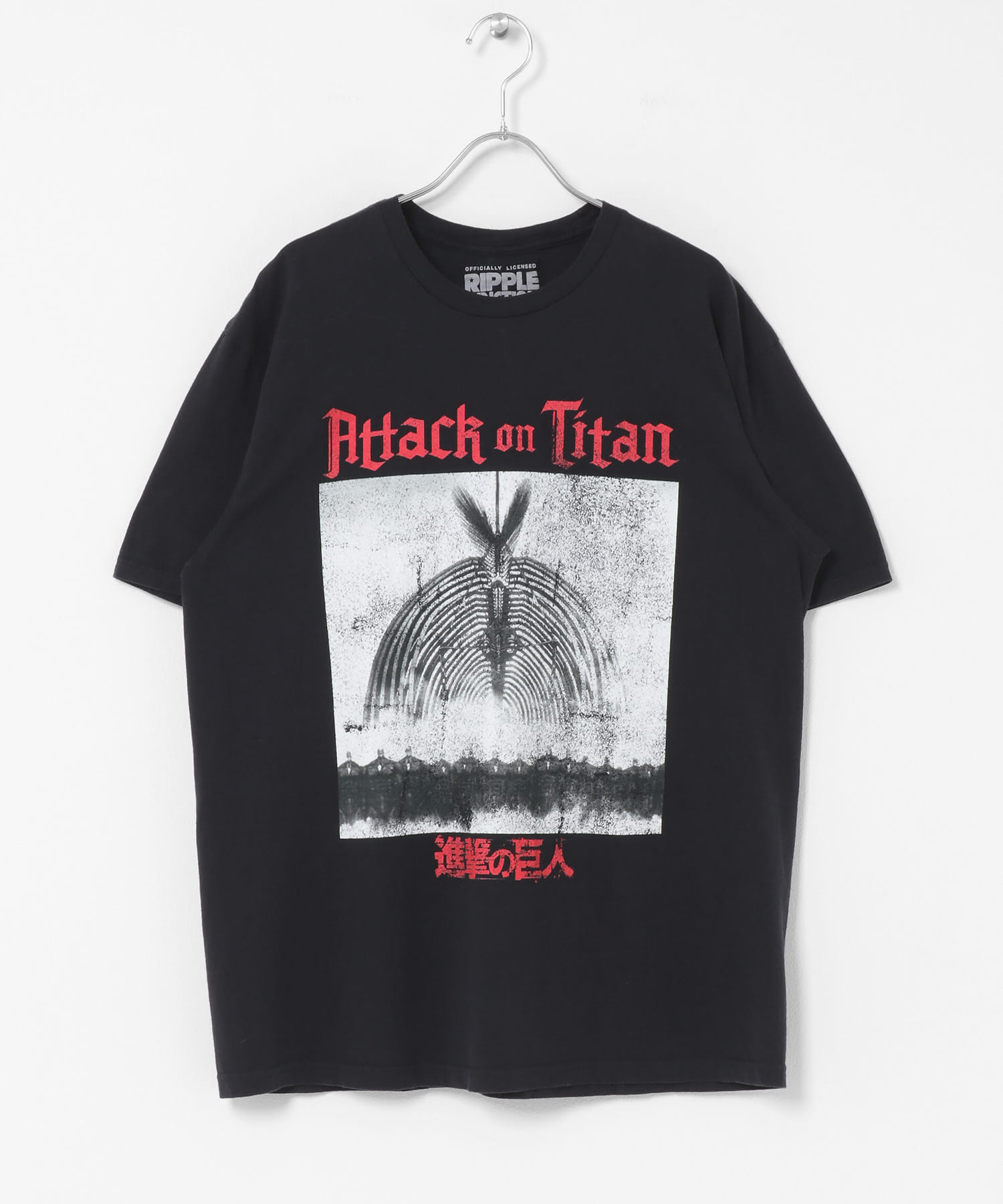 THRIFTY LOOK　ATTACK ON TITAN フェードTシャツ