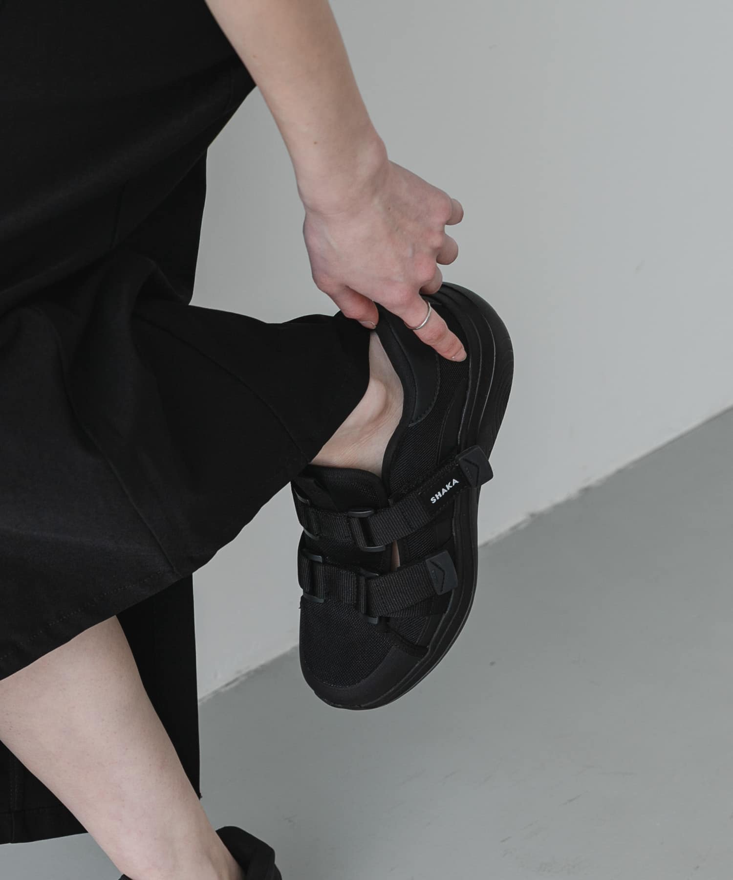 SHAKA　FREE SLIDER WEB GEF BLACK 23