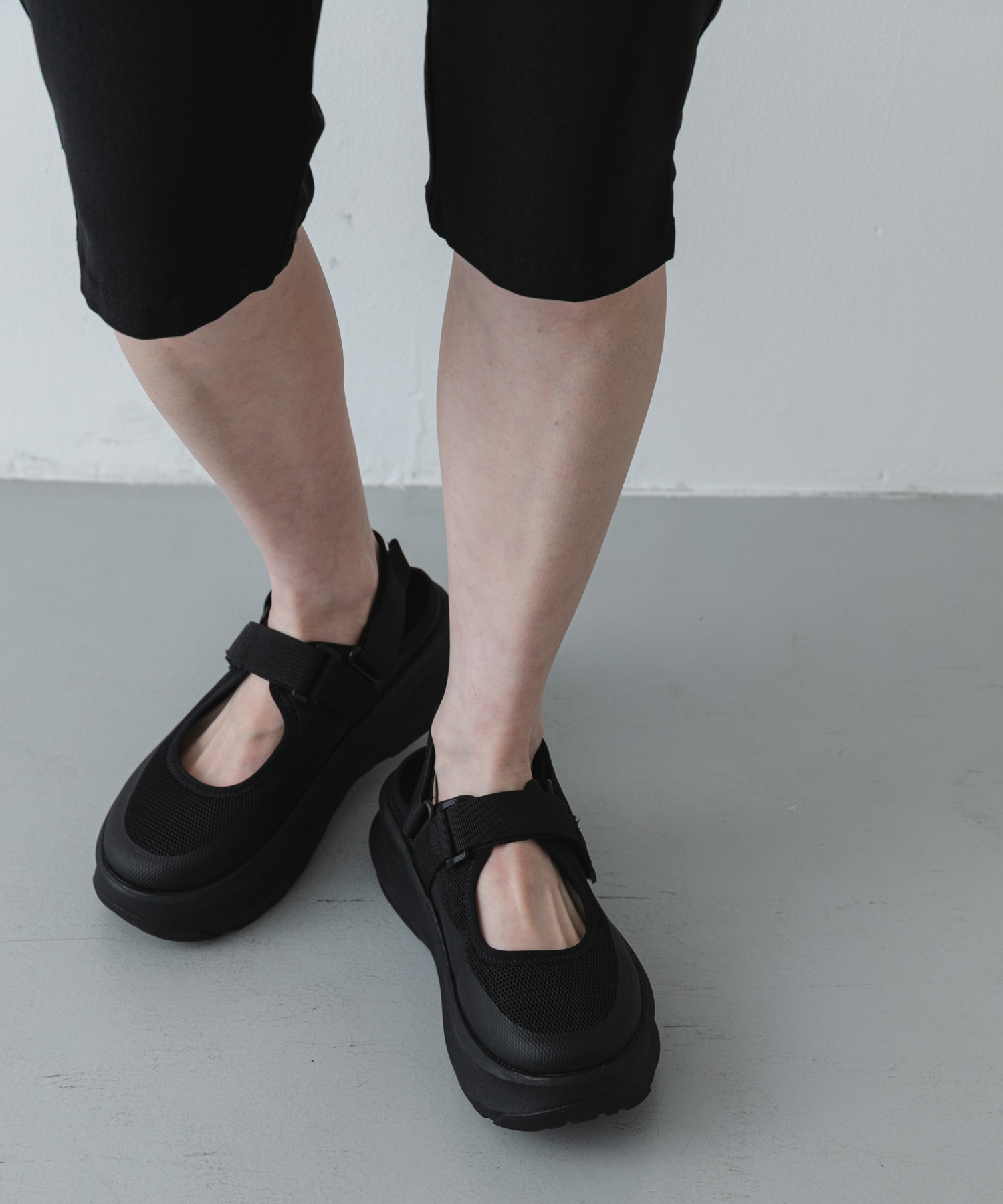 SHAKA　MARYJANE TRAIL CHUNKY GES BLACK 23