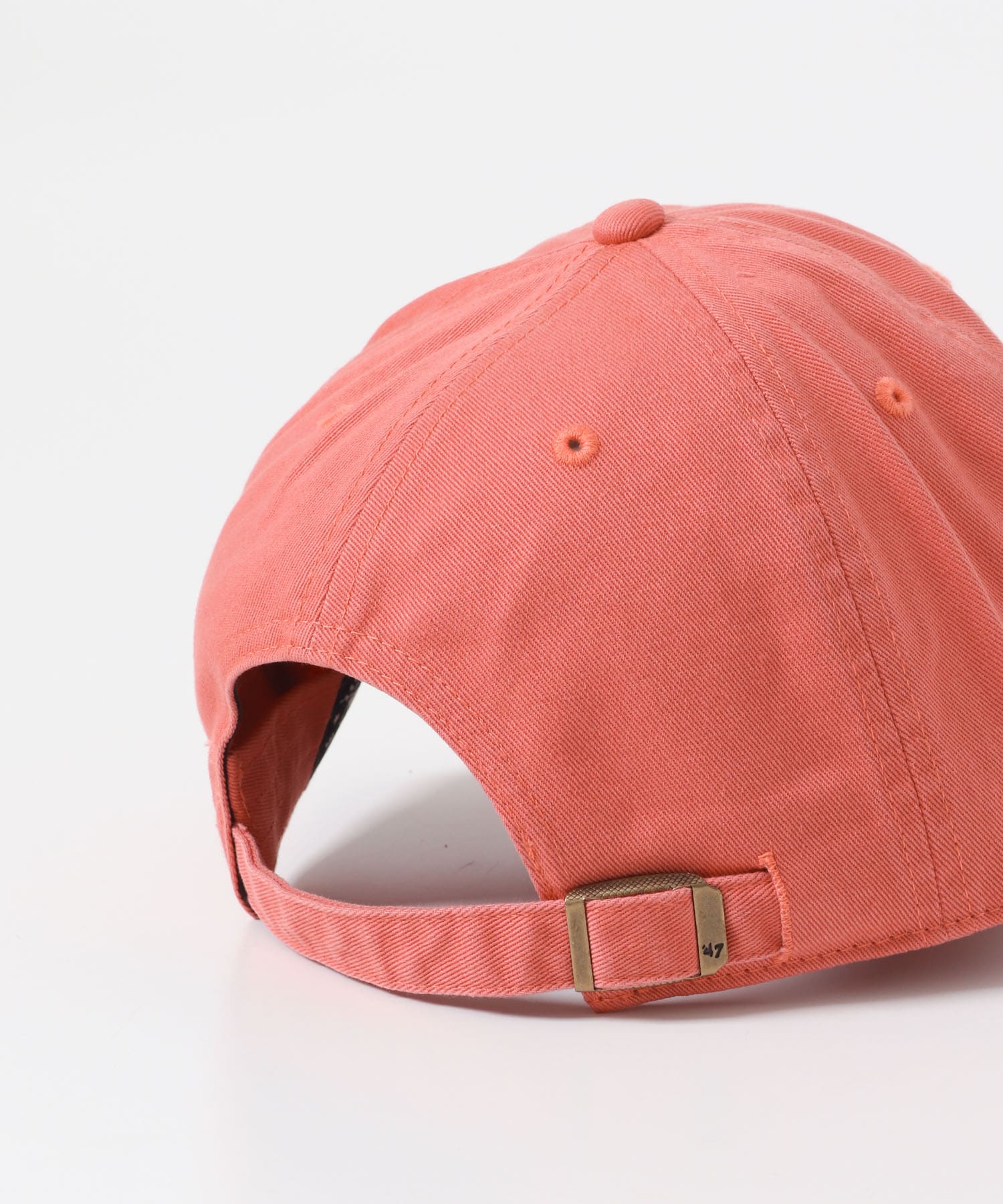 ISLAND RED