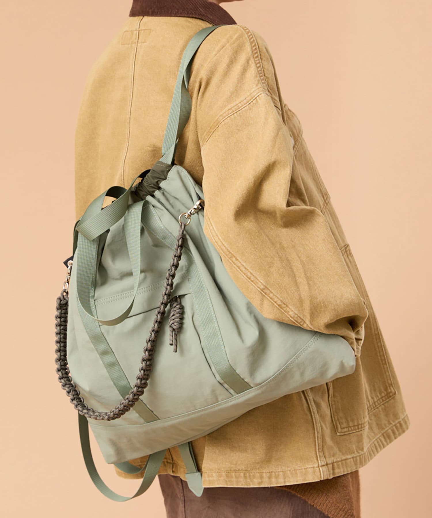 KHAKI